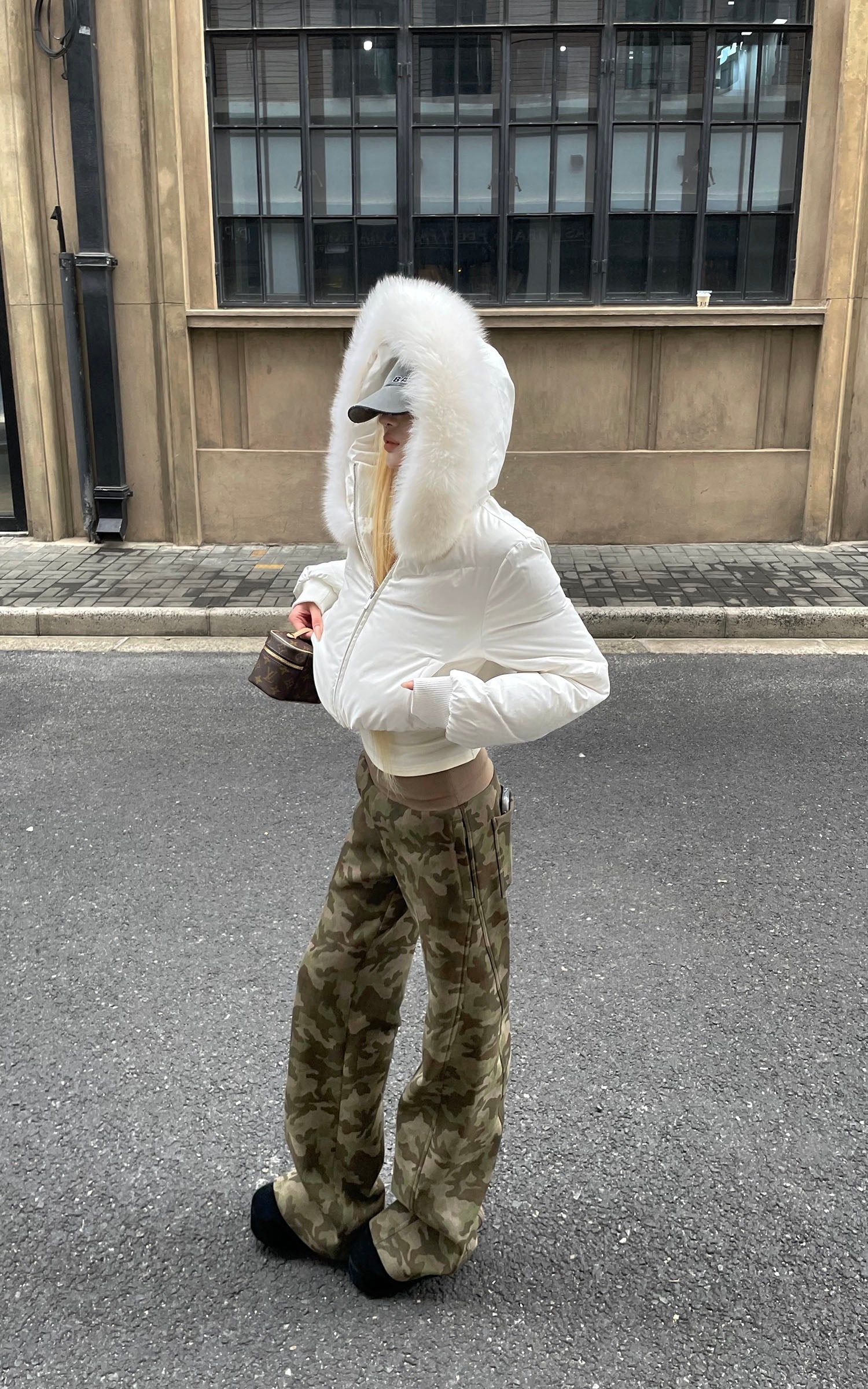 Rase le sol 플리스 안감 카모플라주 와이드 팬츠, 골지 허리밴드