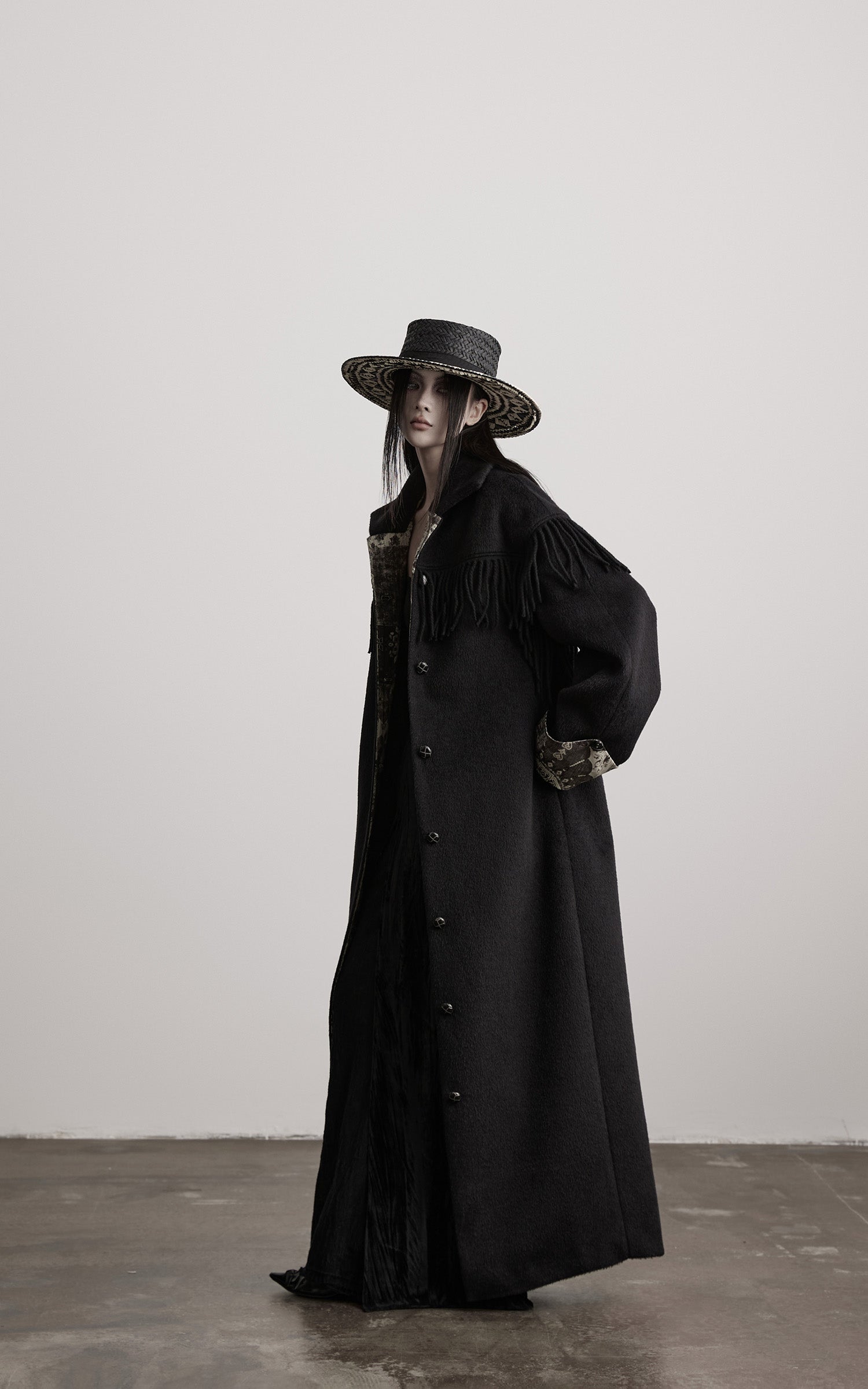 DOINDULGE Fringe-Detail Long Coat with Contrasting Patterned Lining