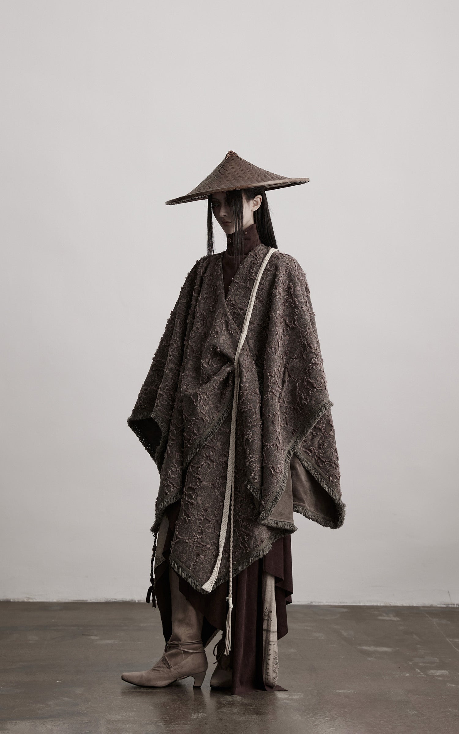 DOINDULGE Textured Jacquard Fringe Cloak
