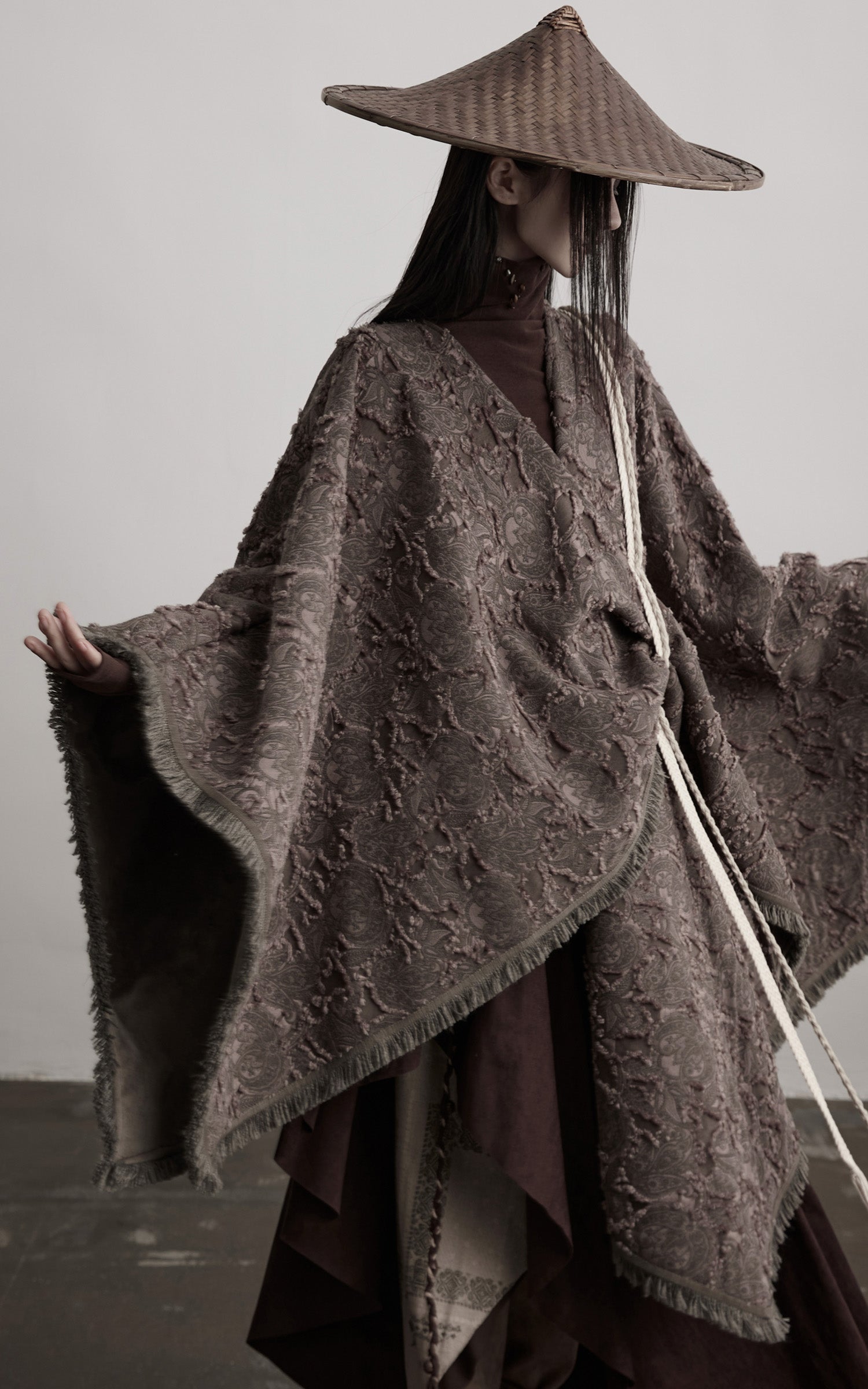 DOINDULGE Textured Jacquard Fringe Cloak