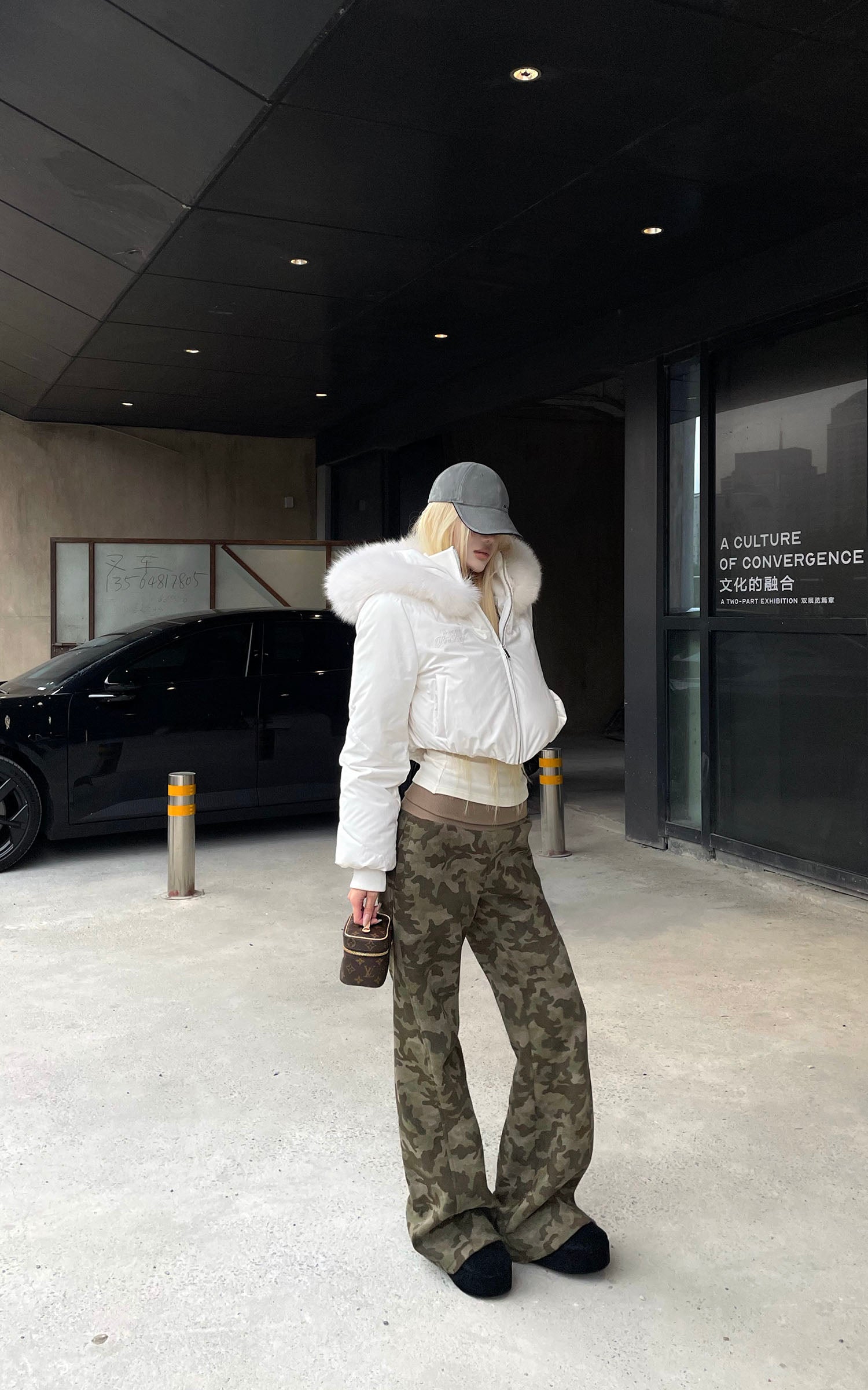 Rase le sol 플리스 안감 카모플라주 와이드 팬츠, 골지 허리밴드