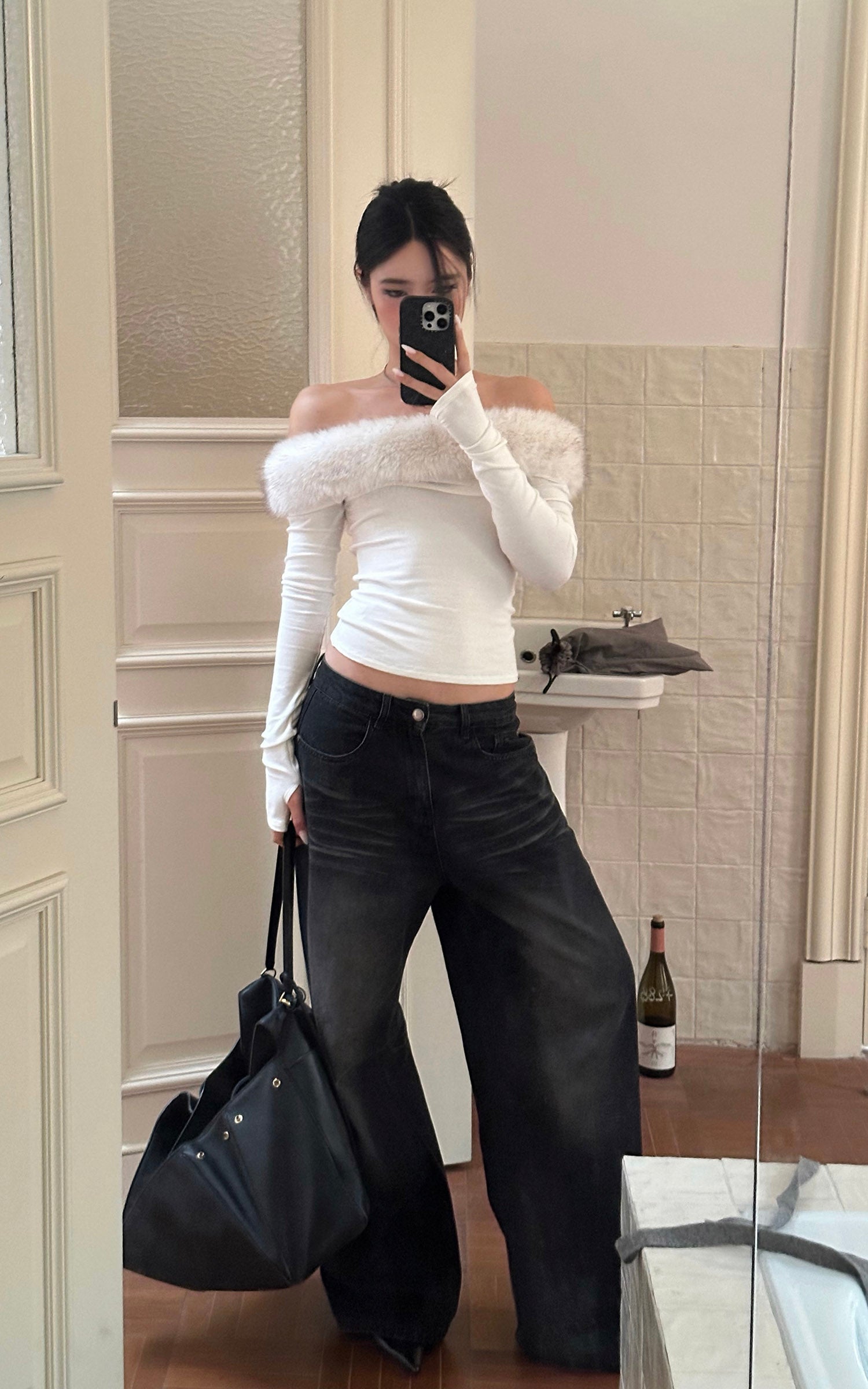 ROVENTE 페이크 퍼 오프숄더 긴팔 탑