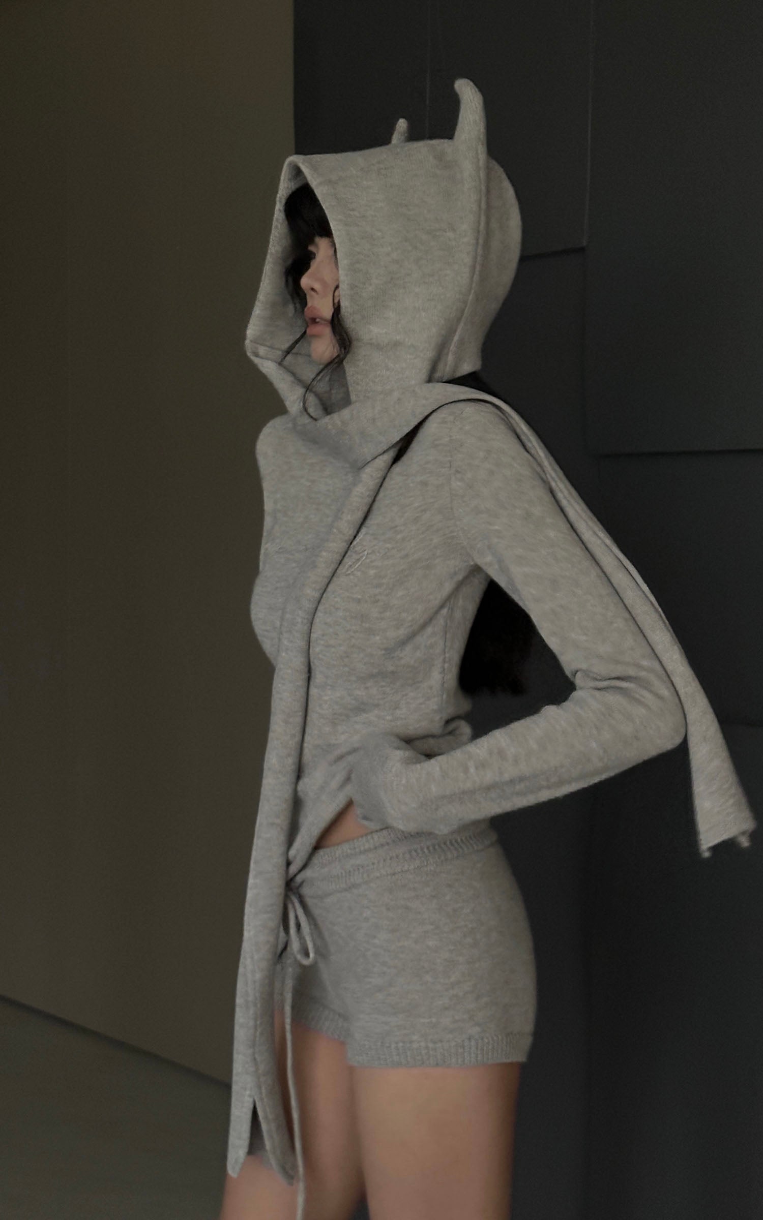 WARDEN EDGE Knit Devil-Horn Top and Shorts Set