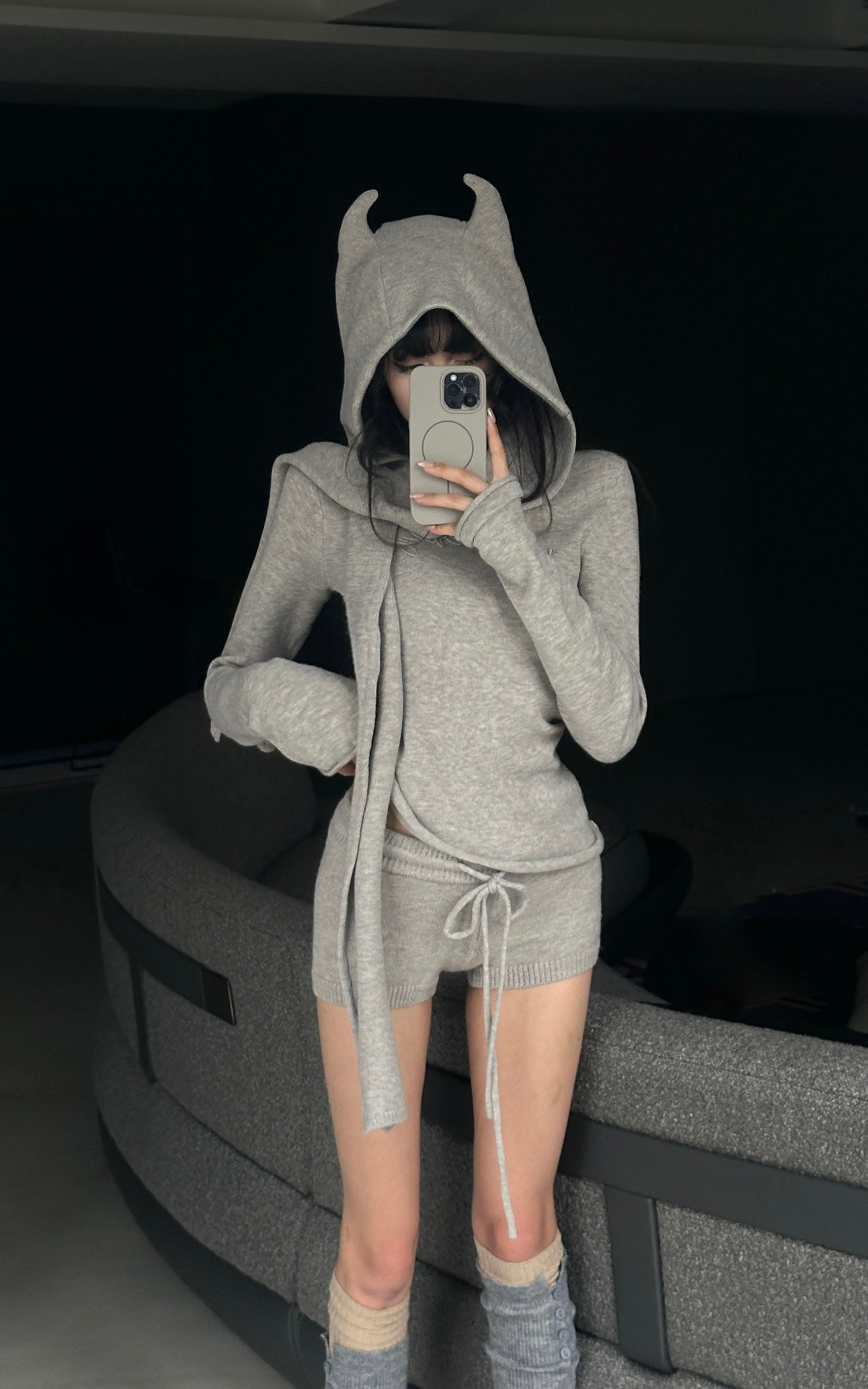 WARDEN EDGE Knit Devil-Horn Top and Shorts Set