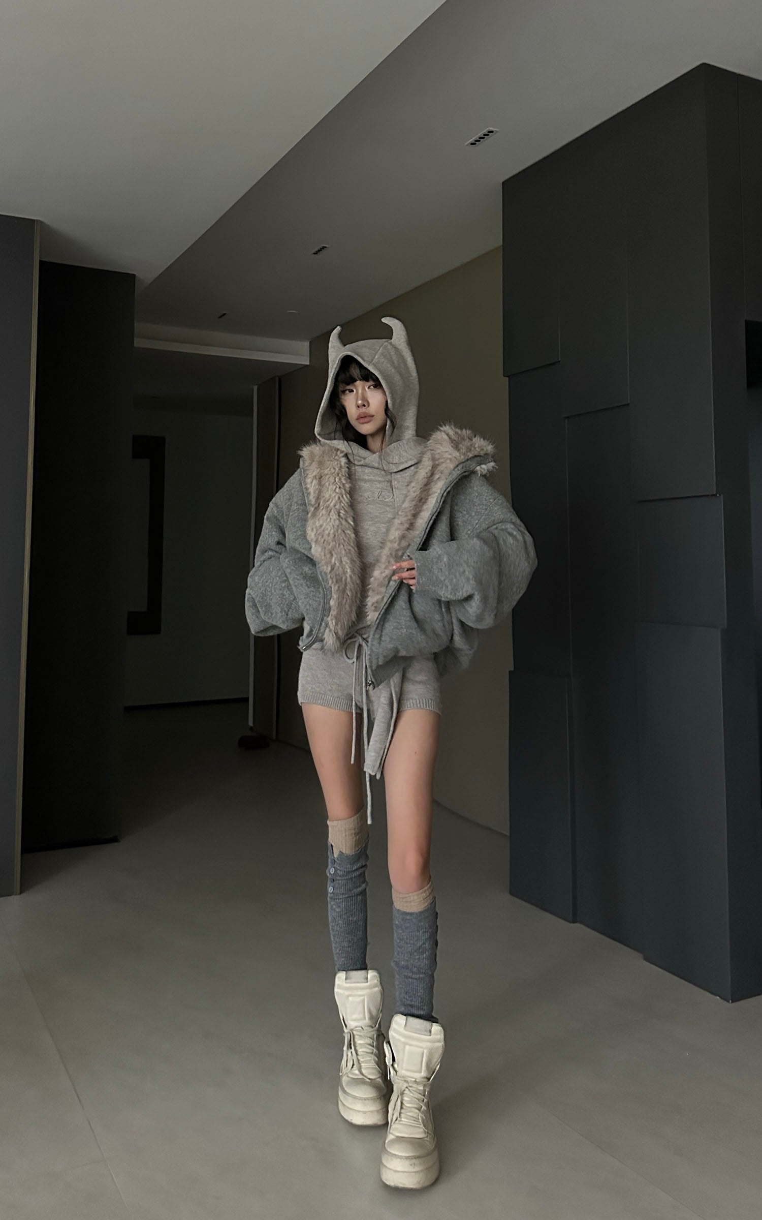 WARDEN EDGE Furry Hood Jacket &amp; Knit Hood Hat Set with Slim Top and Drawstring Shorts