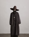 DOINDULGE Crinkled Long Coat with Contrast Inner Panel