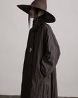 DOINDULGE Crinkled Long Coat with Contrast Inner Panel