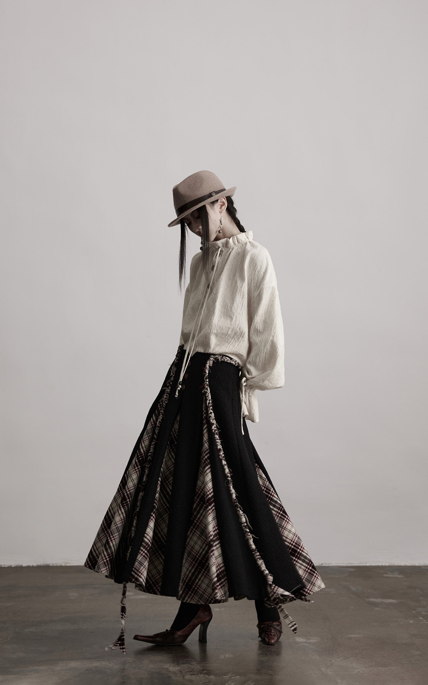 DOINDULGE Textured Gathered Sleeve Blouse