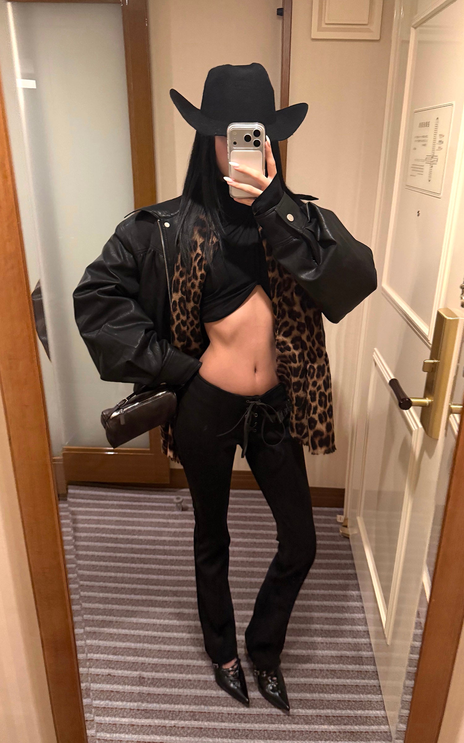 ROVENTE キルティングレザーのダウンジャケット