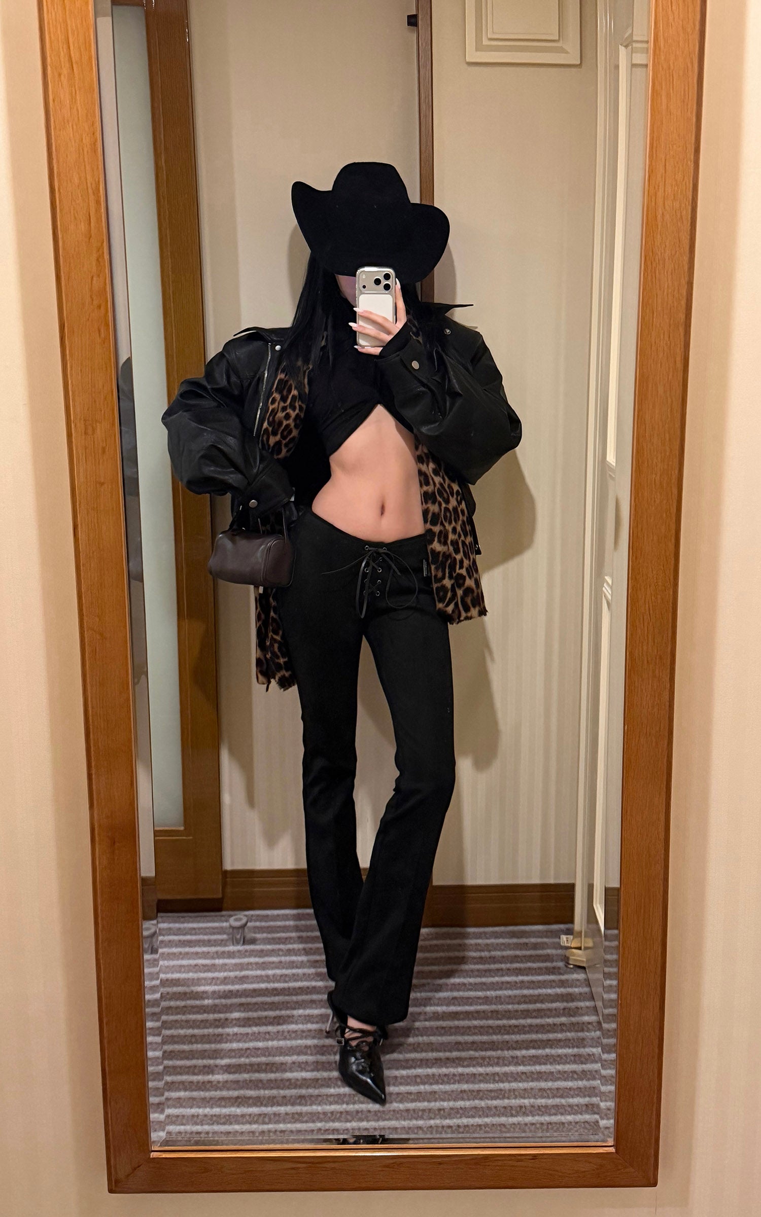 ROVENTE キルティングレザーのダウンジャケット