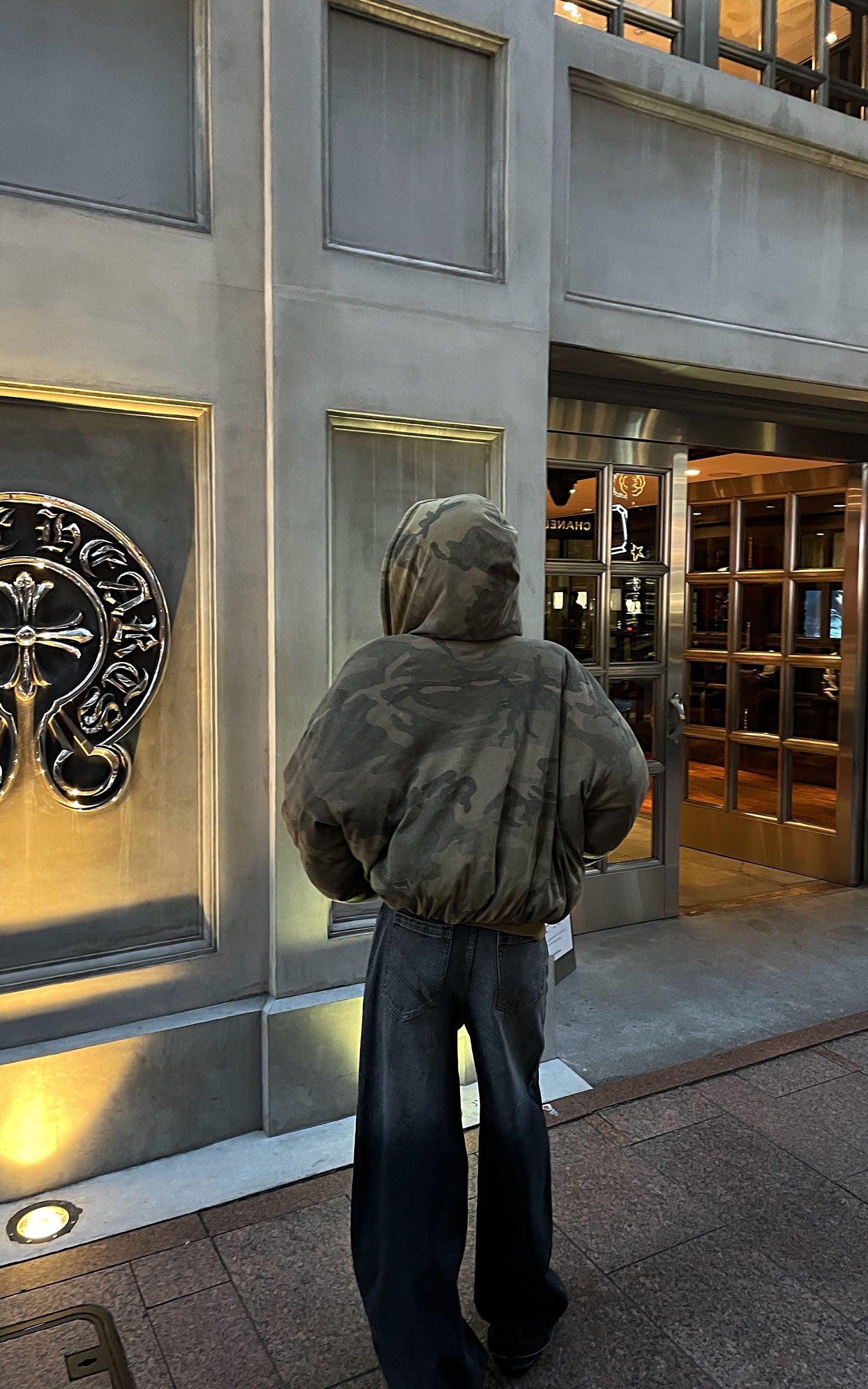 Rase le sol Reversible Hooded Puffer Jacket with Camo and Solid Color Sides