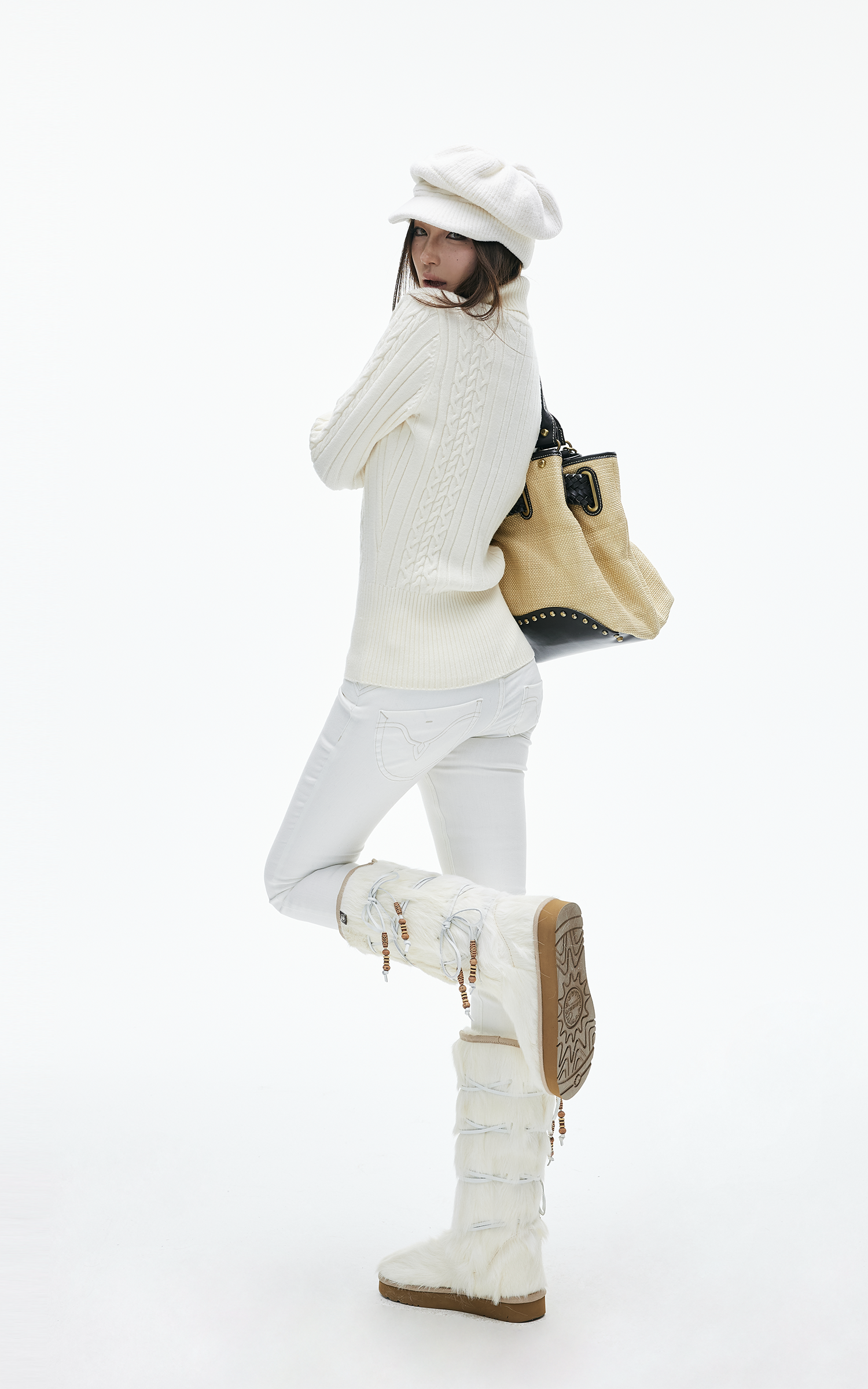 IAMXIAA 스키니 로우라이즈 화이트 데님 진