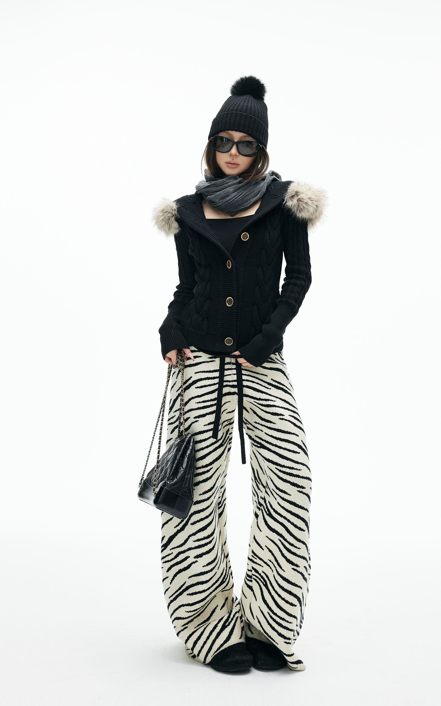 IAMXIAA 제브라 니트 와이드 레그 라운지 팬츠