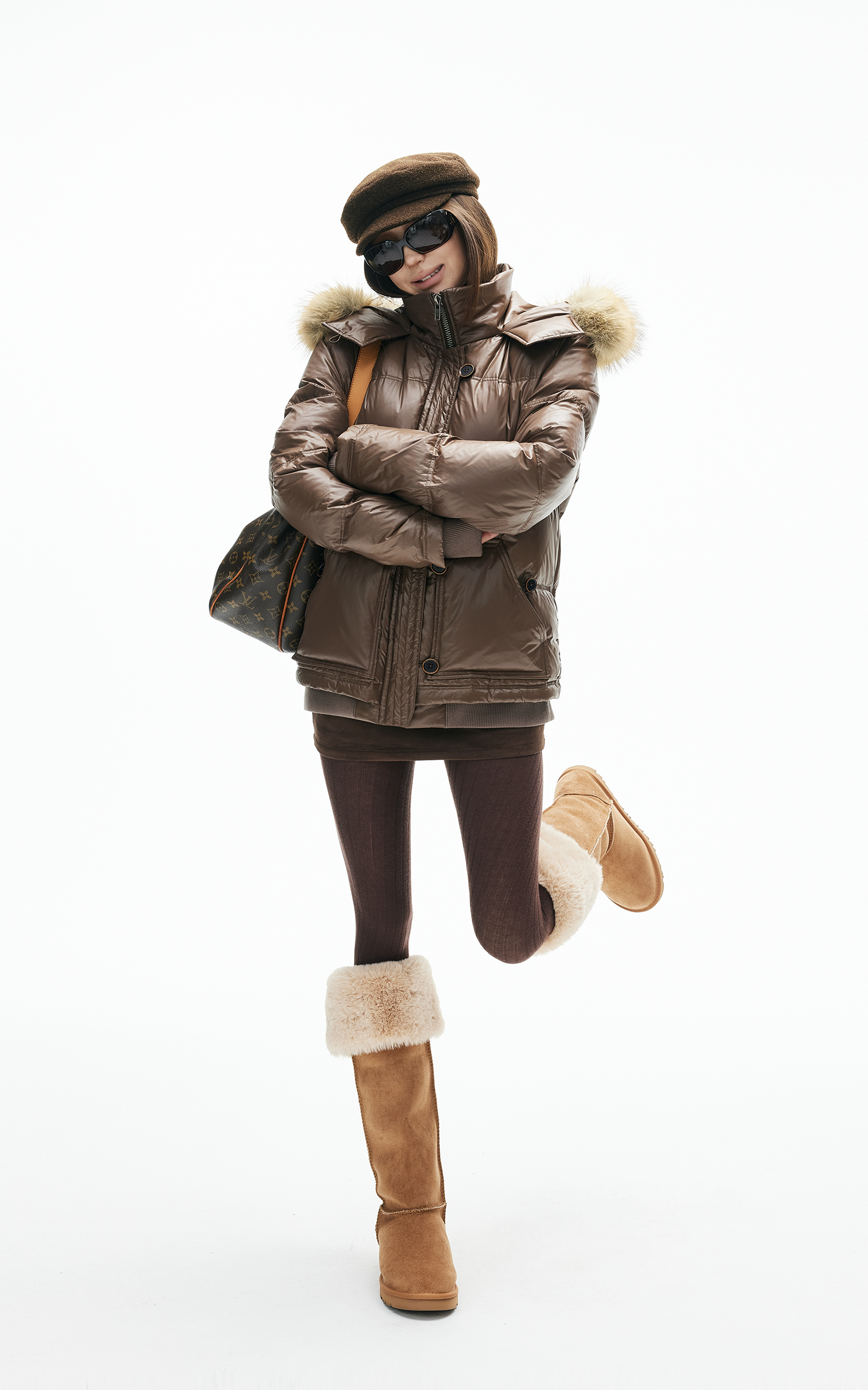 IAMXIAA Faux-Fur Hood Glossy Down Jacket