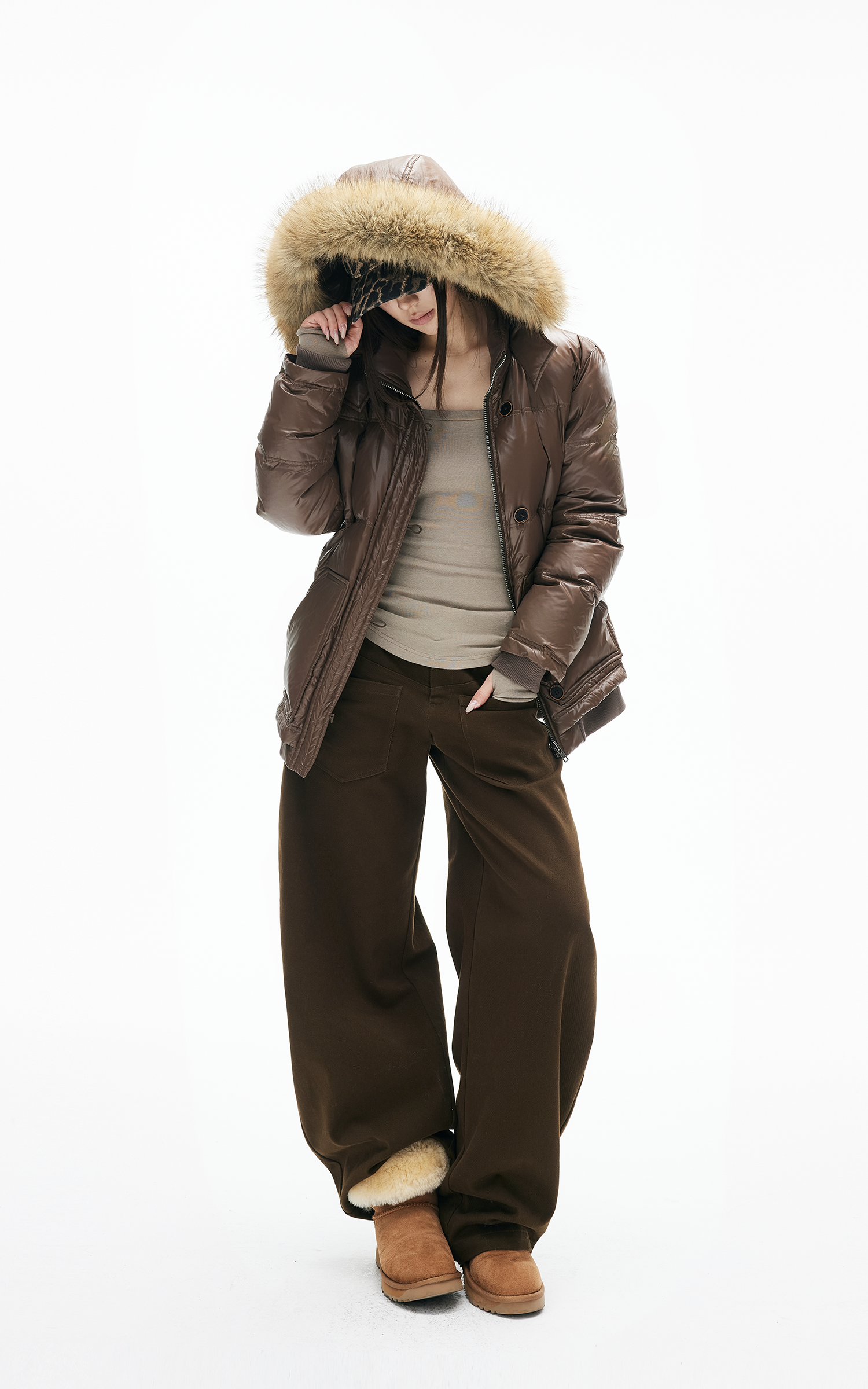 IAMXIAA Faux-Fur Hood Glossy Down Jacket