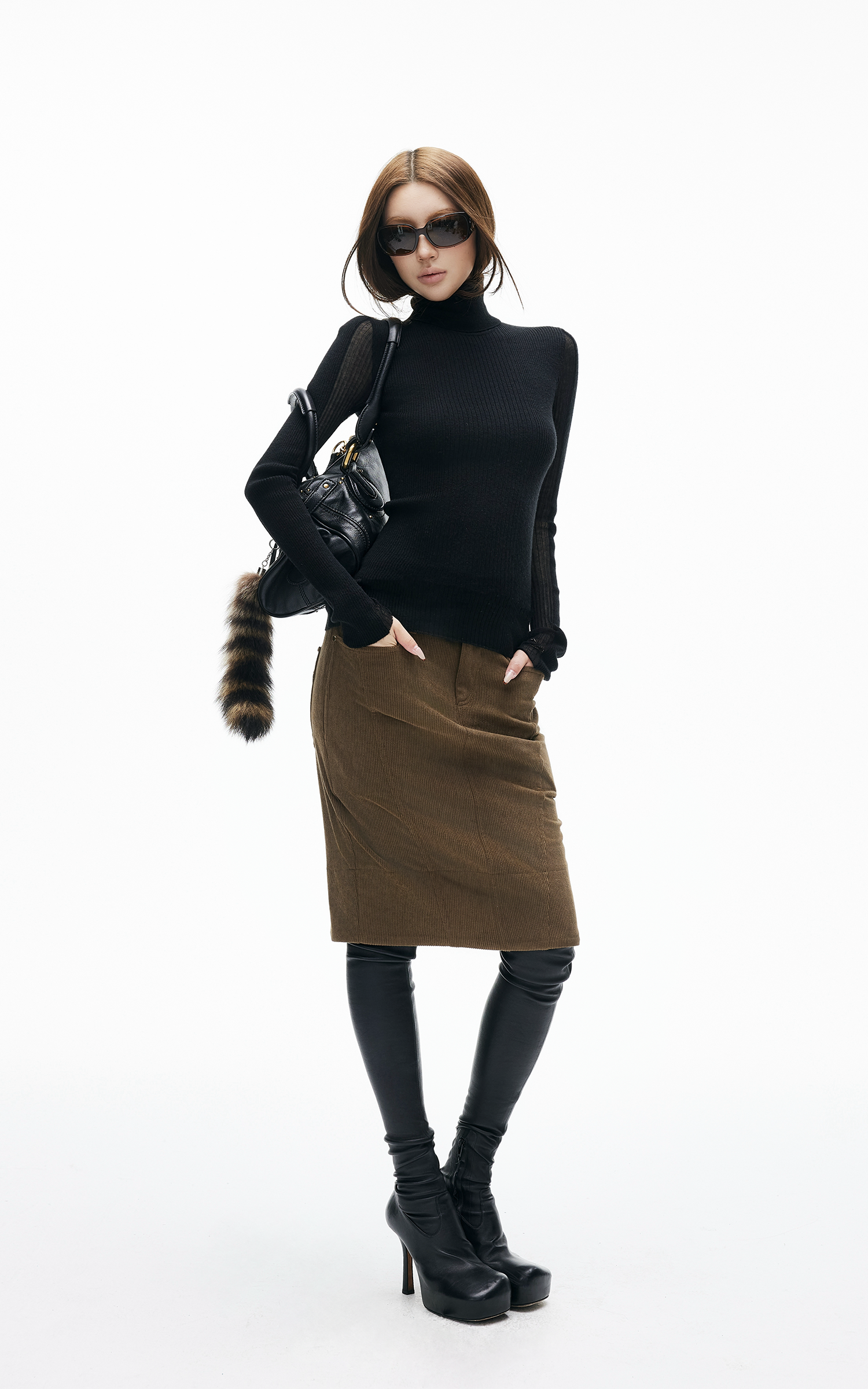 IAMXIAA 하이웨이스트 코듀로이 바디콘 미디 스커트