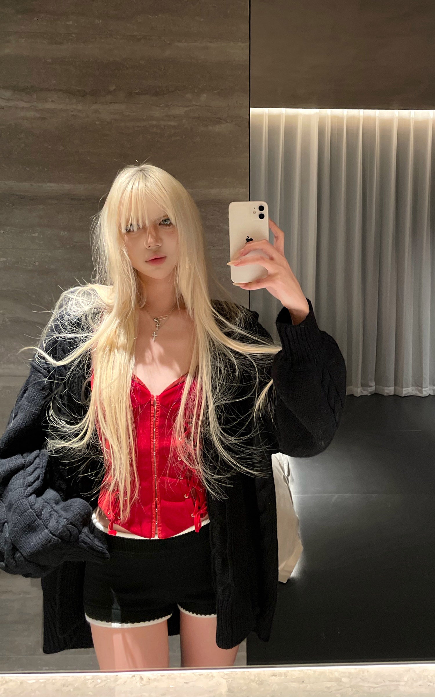 Rase le sol 사이드 레이스업 디테일 벨벳 코르셋 캐미솔