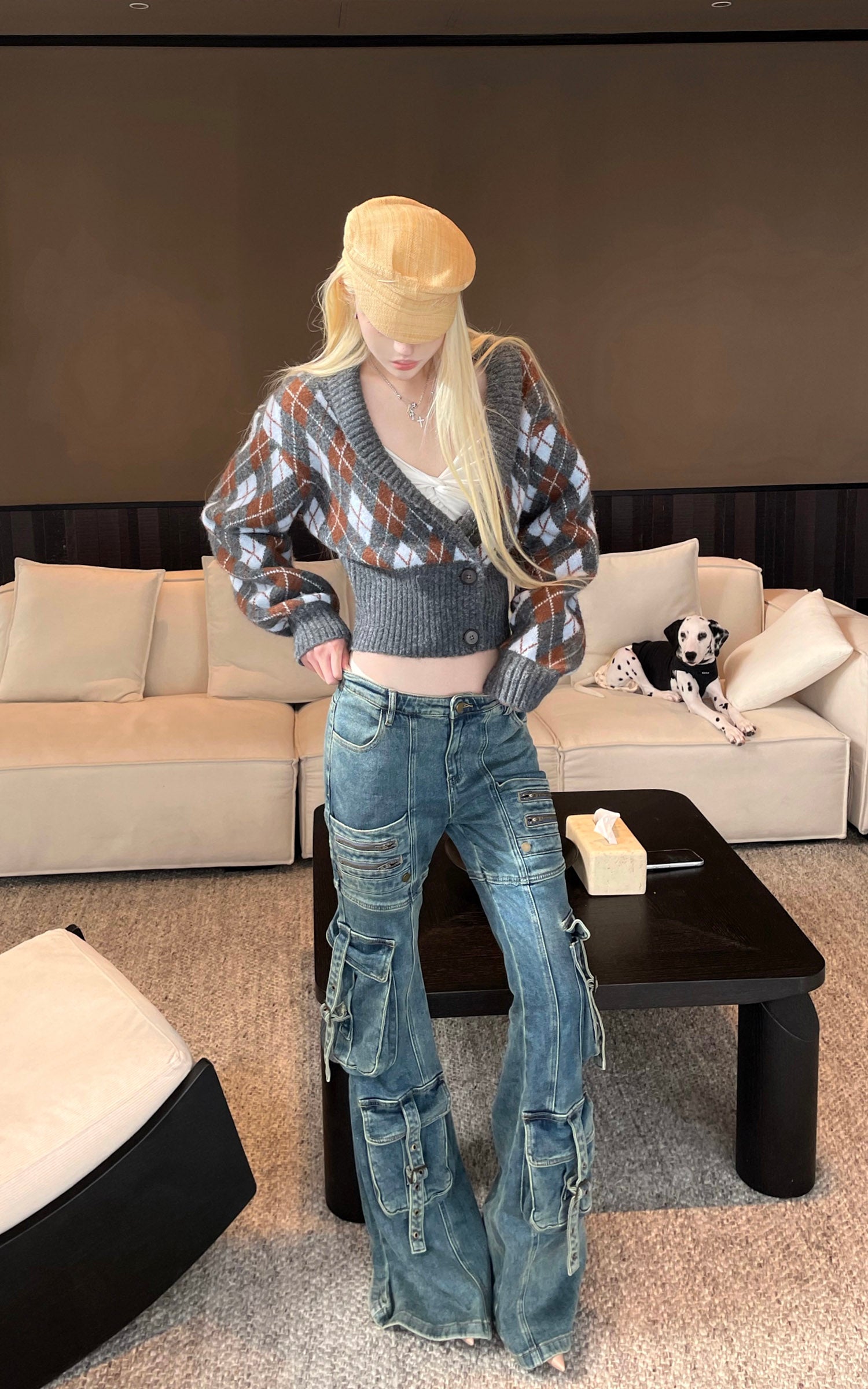 Rase le sol Argyle Knit Cropped Cardigan with Double Button Waist Design