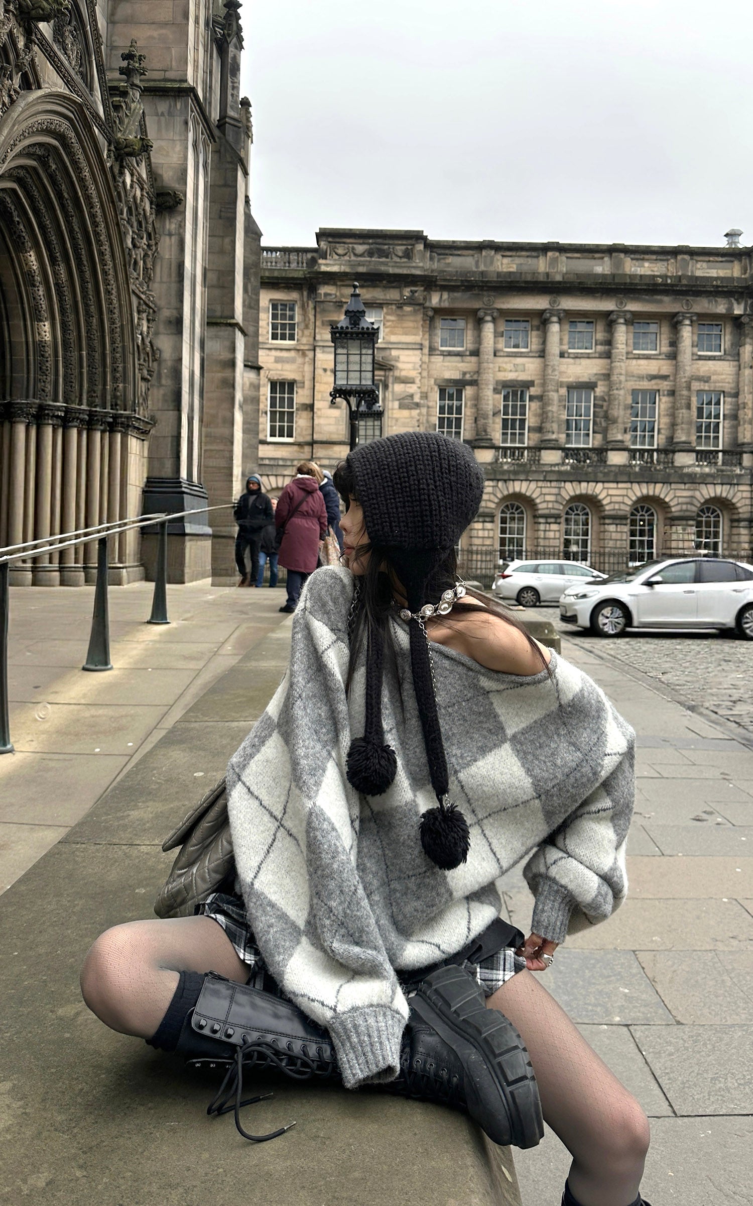 WARDEN EDGE Argyle Off Shoulder Oversized Knit Sweater