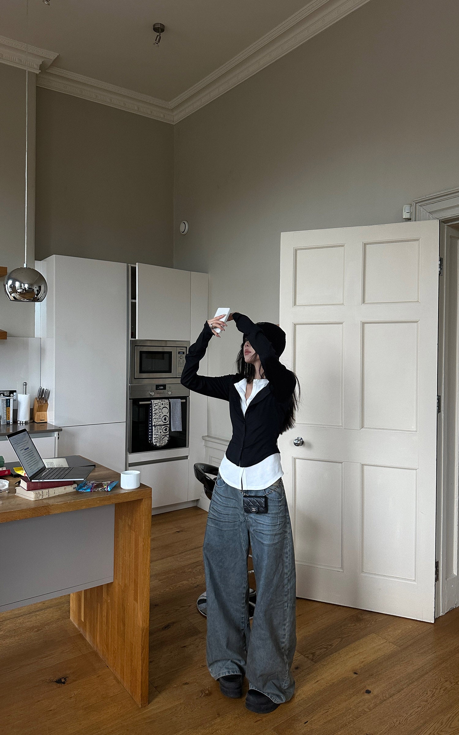 WARDEN EDGE Layered V-Neck Long Sleeve Top