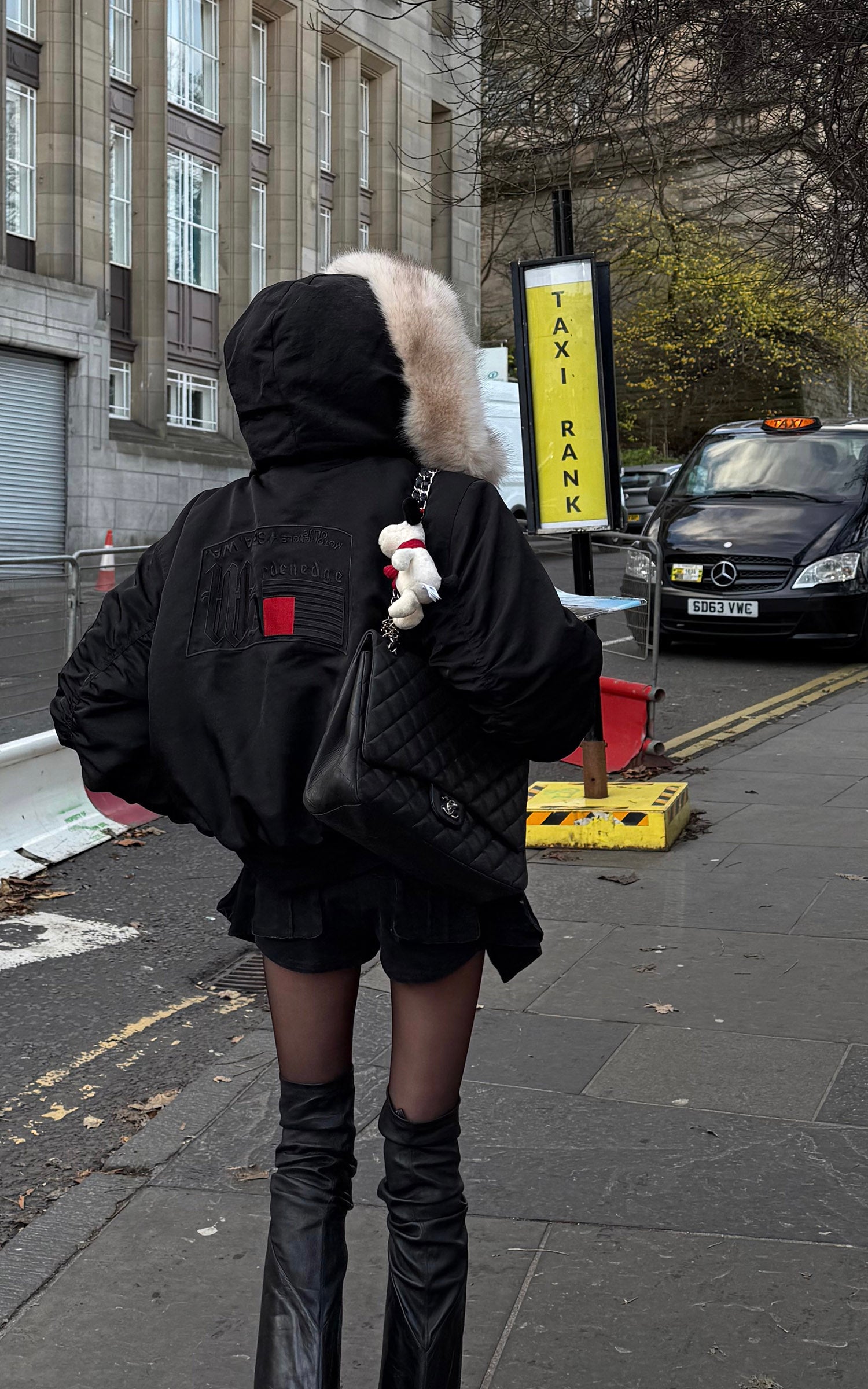 WARDEN EDGE Faux Fur Trim Cropped Bomber Jacket