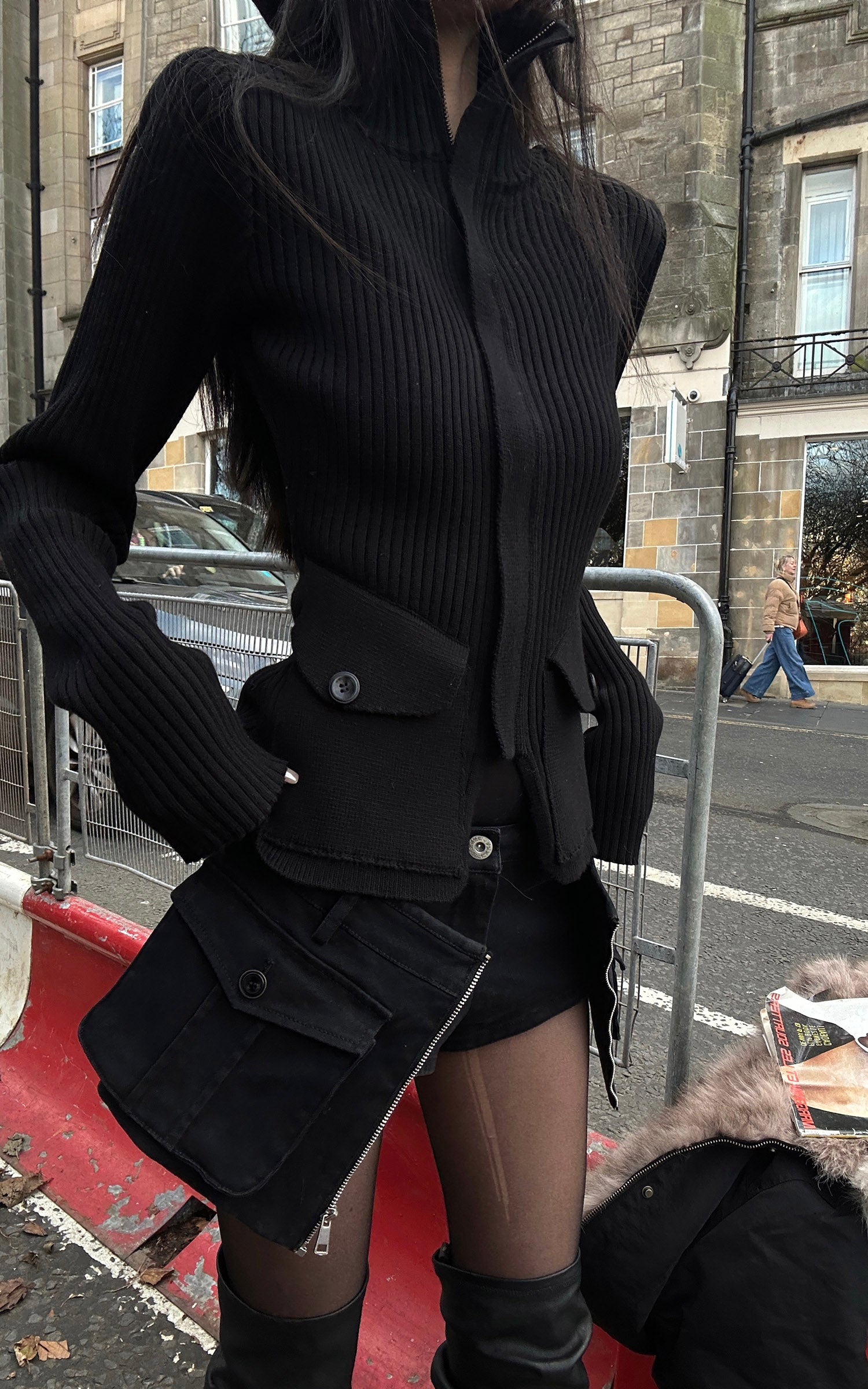 WARDEN EDGE 골지 하이넥 지퍼 니트 탑