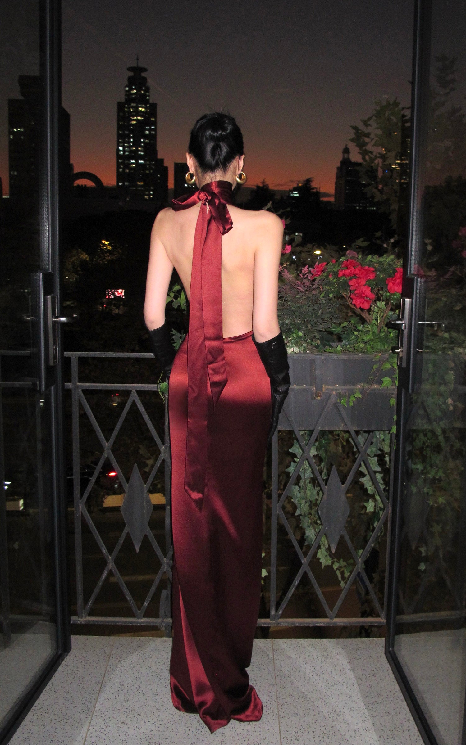 ROVENTE Deep V Halter Sequin Open-Back Maxi Dress