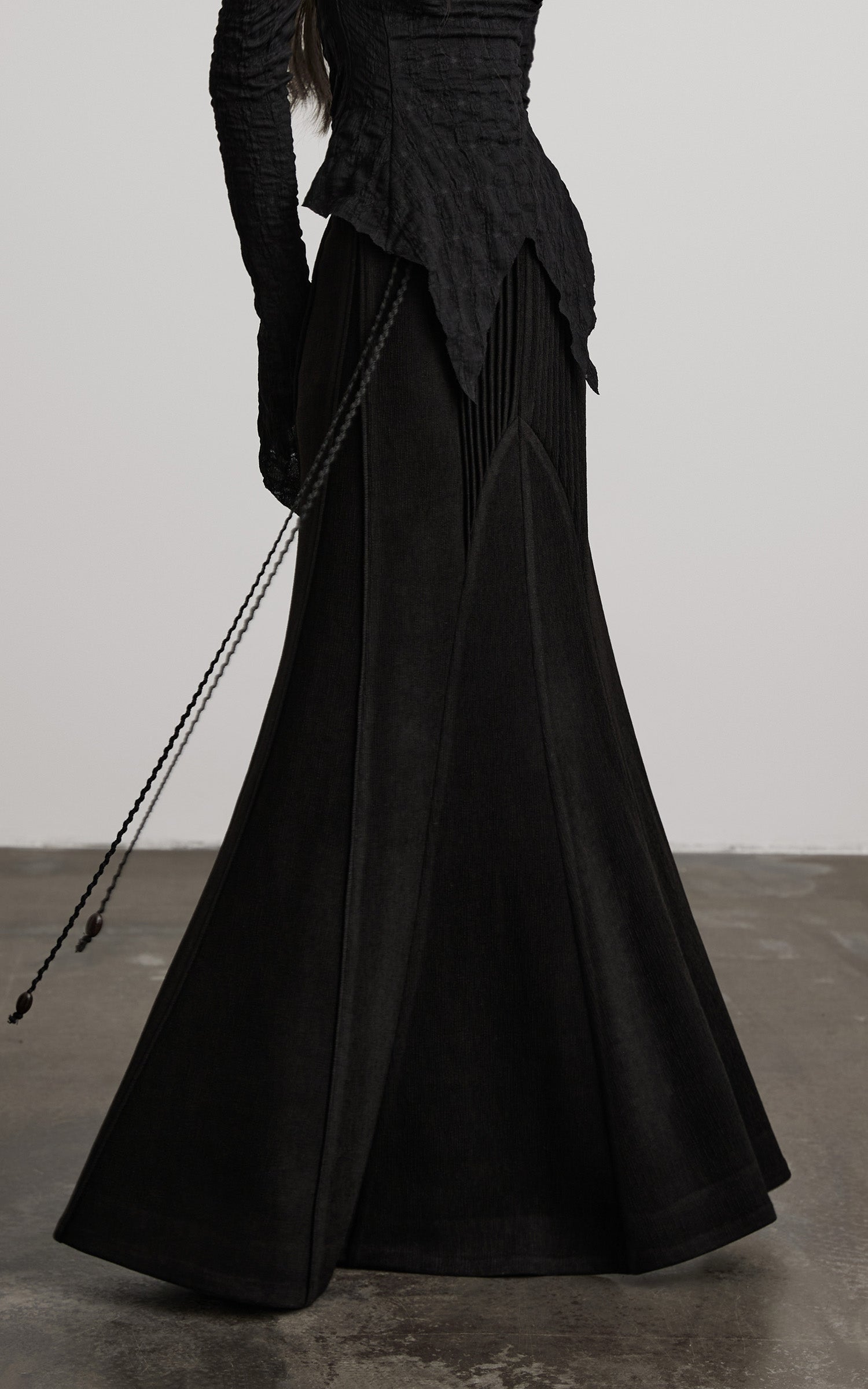 DOINDULGE Asymmetrical Pleated Long Skirt
