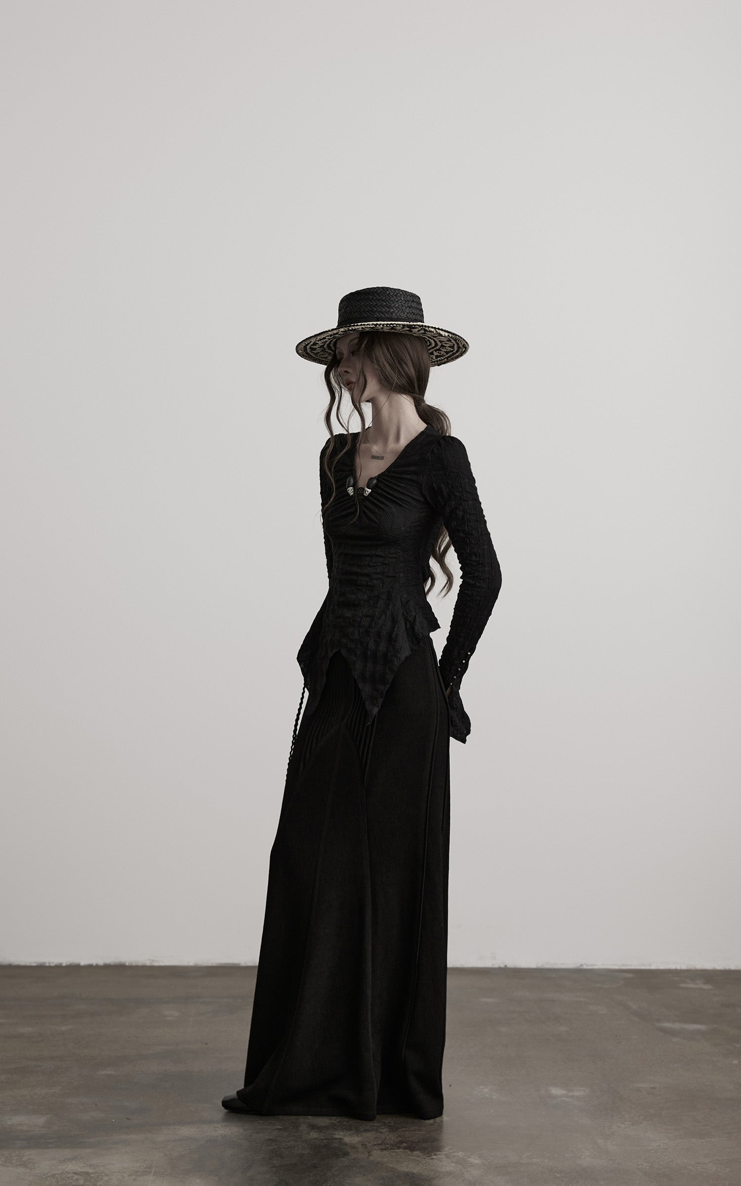 DOINDULGE Asymmetrical Pleated Long Skirt