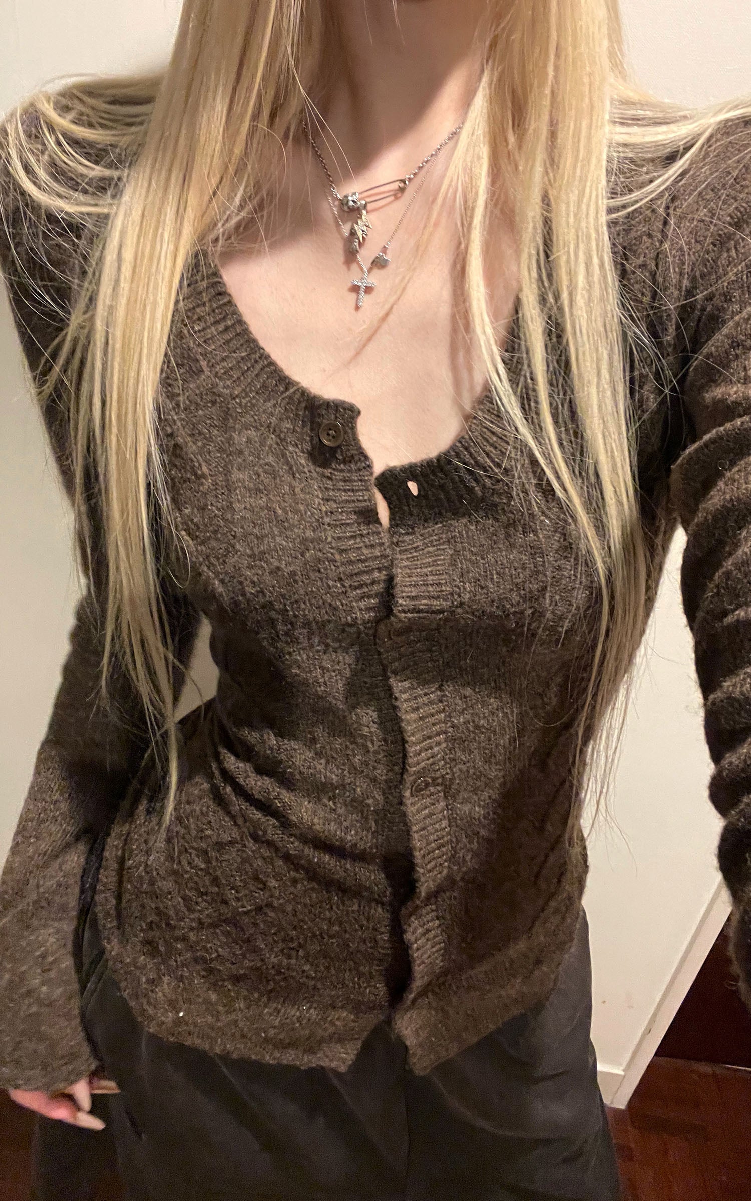 Rase le sol Haut en maille ajusté à boutons avec texture losange subtile