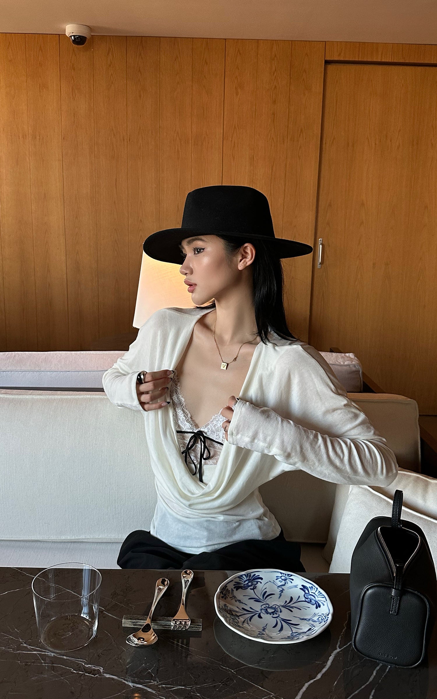 ROVENTE ドレープカウルネックトップ &amp; レースキャミソール2ピースセット