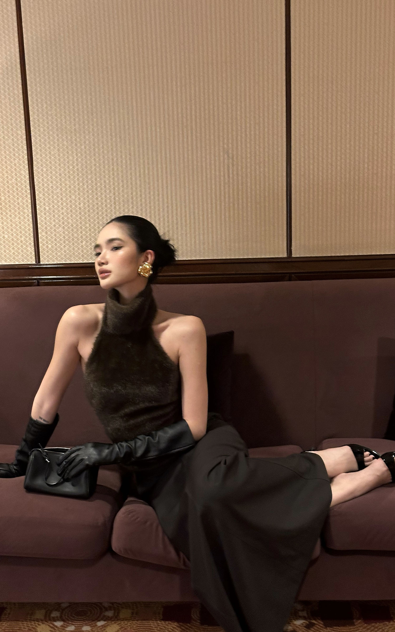 ROVENTE ハイネックオープンバックフェイクファー ベスト