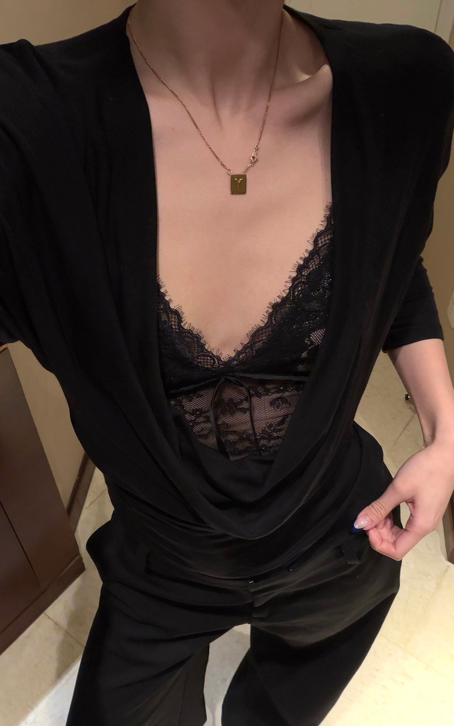 ROVENTE ドレープカウルネックトップ &amp; レースキャミソール2ピースセット