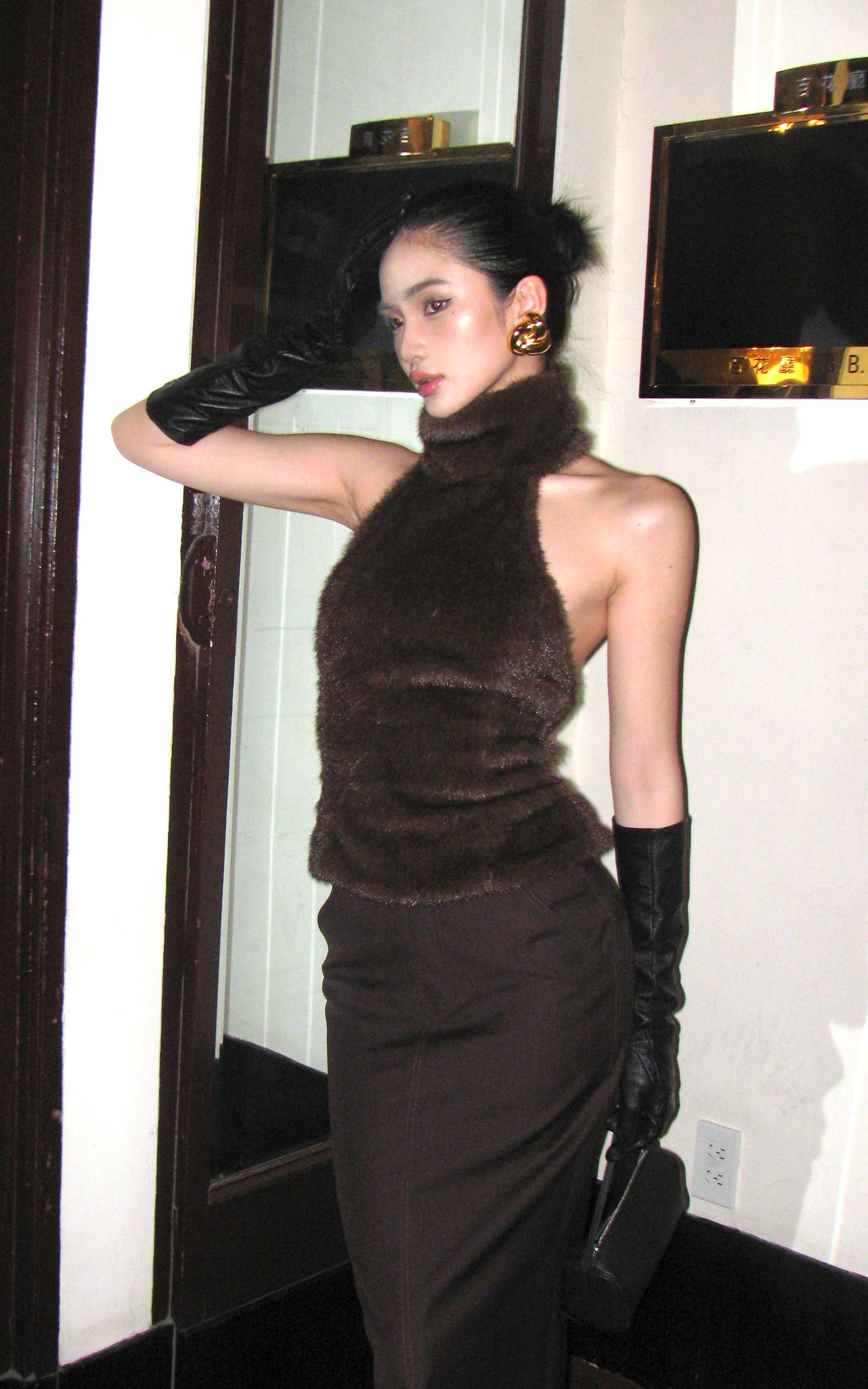 ROVENTE ハイネックオープンバックフェイクファー ベスト