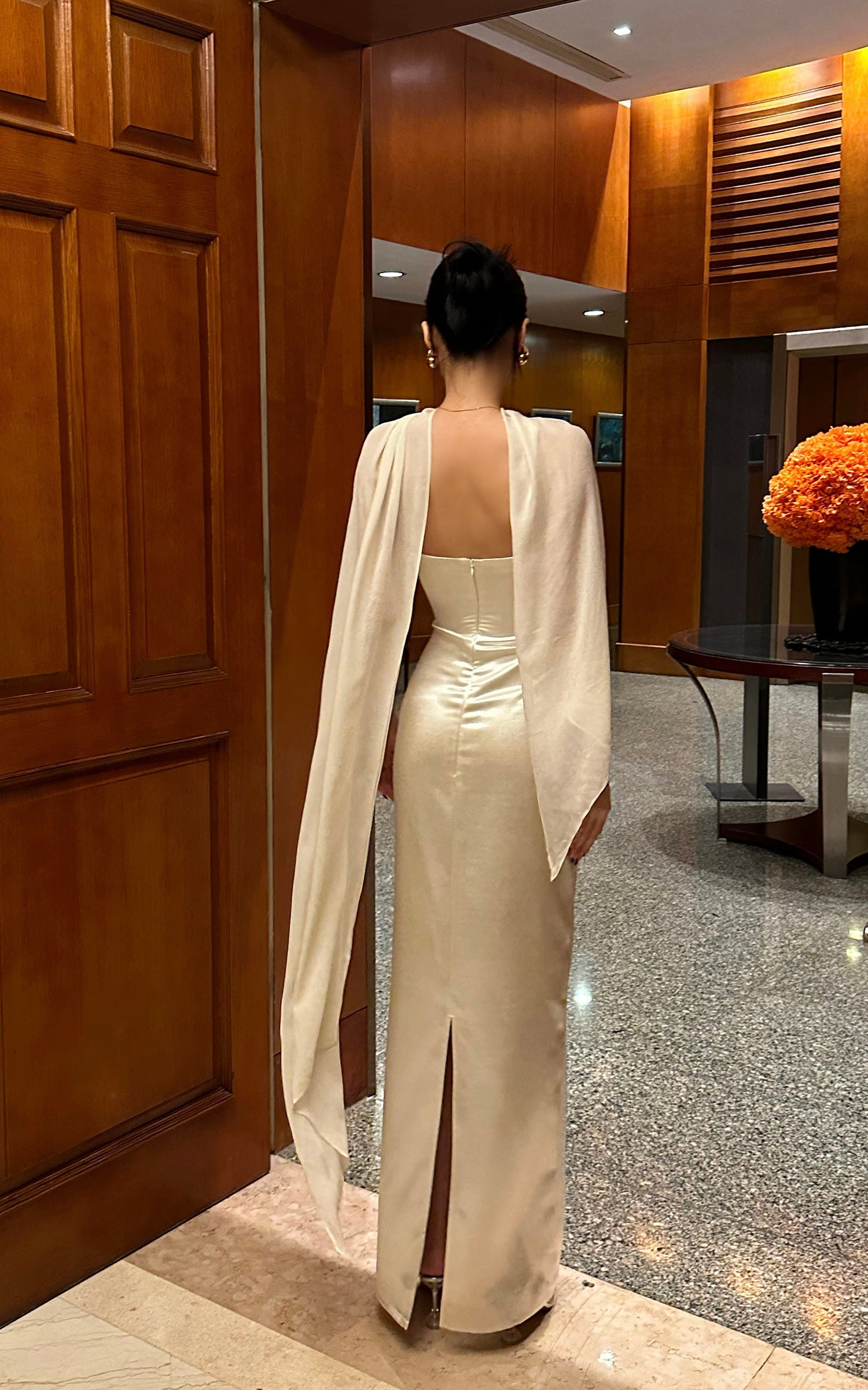 ROVENTE Robe bustier à sequins avec châle