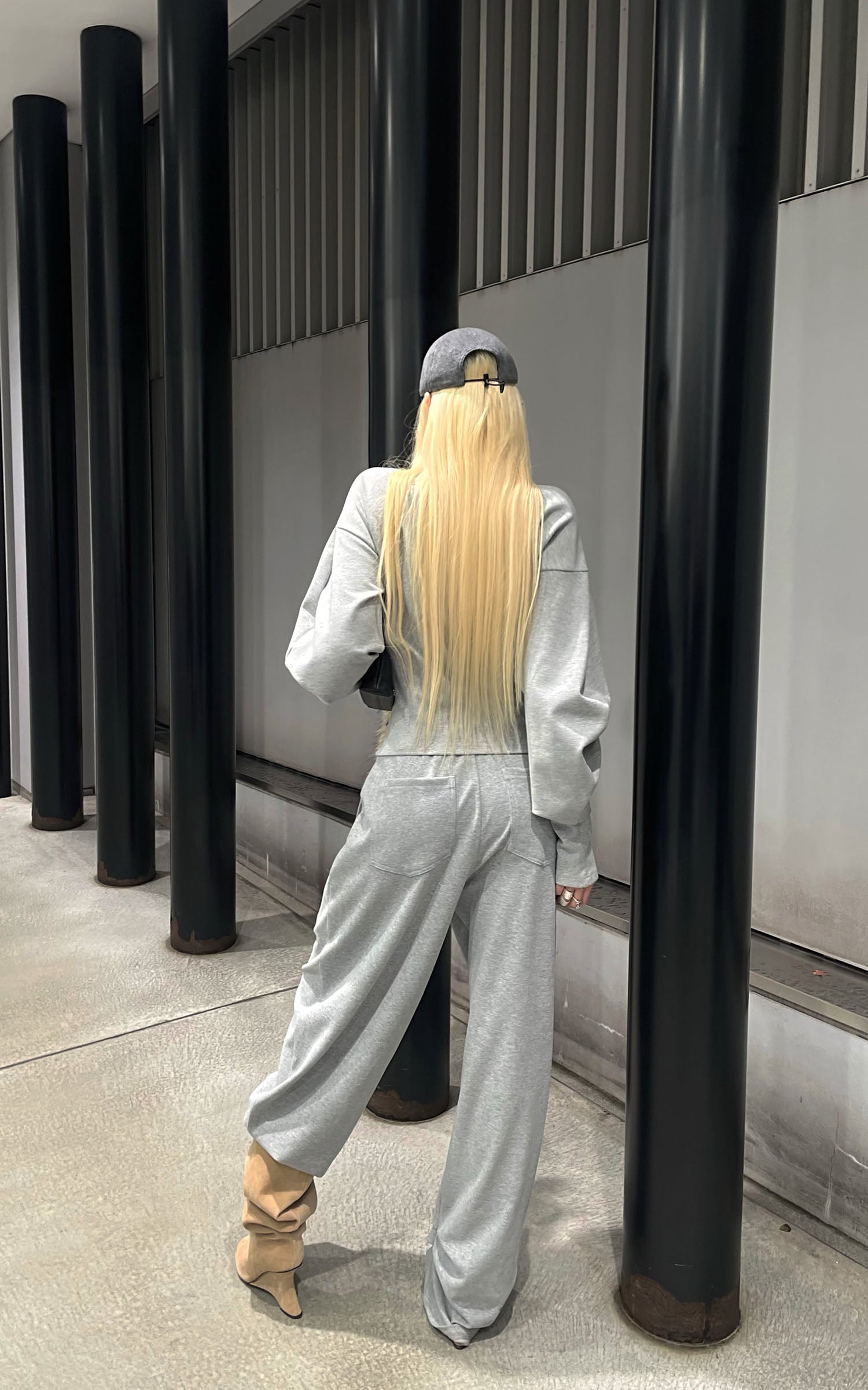 Rase le sol カーブシームスウェットシャツとワイドレッグラウンジパンツセット