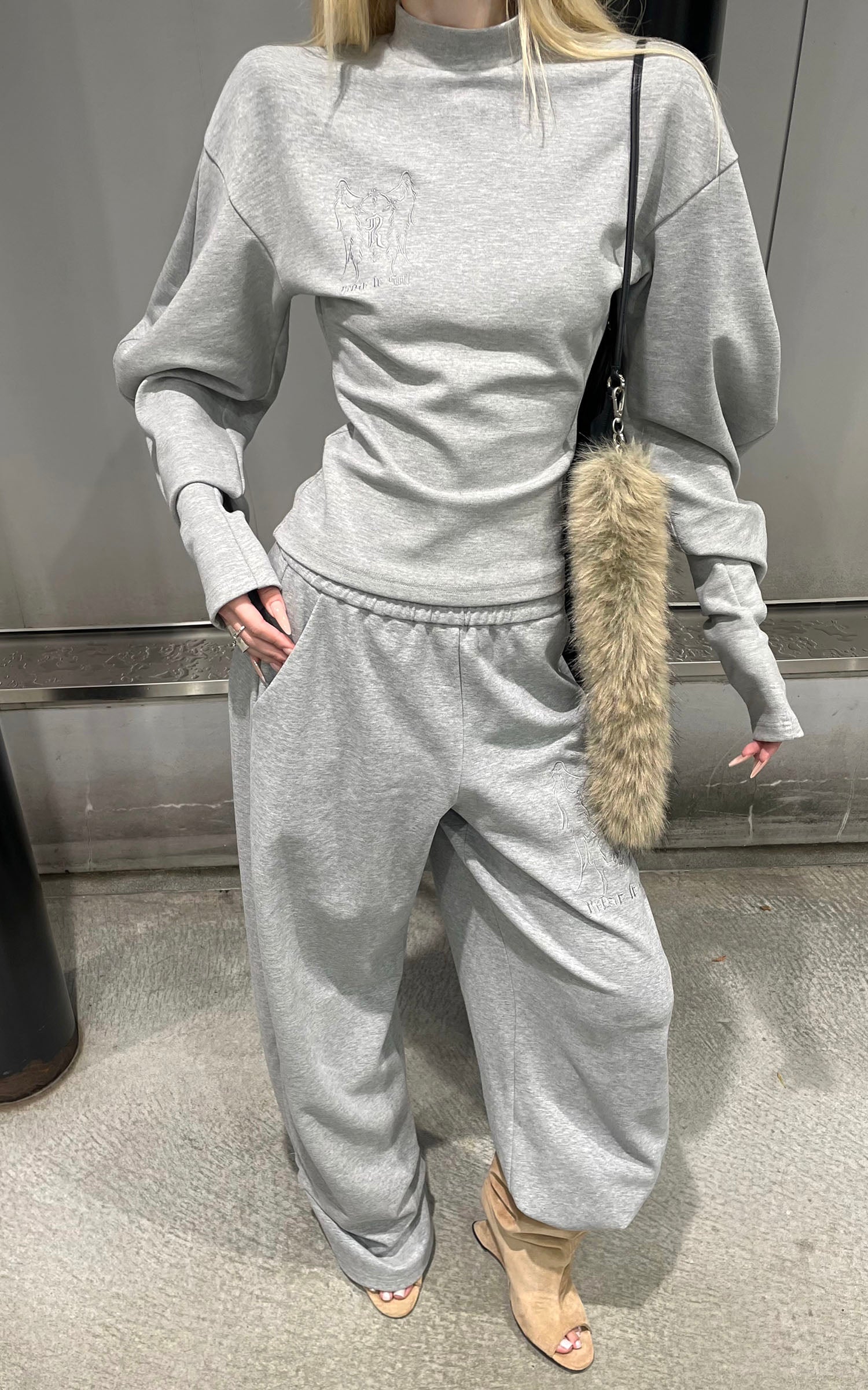 Rase le sol カーブシームスウェットシャツとワイドレッグラウンジパンツセット