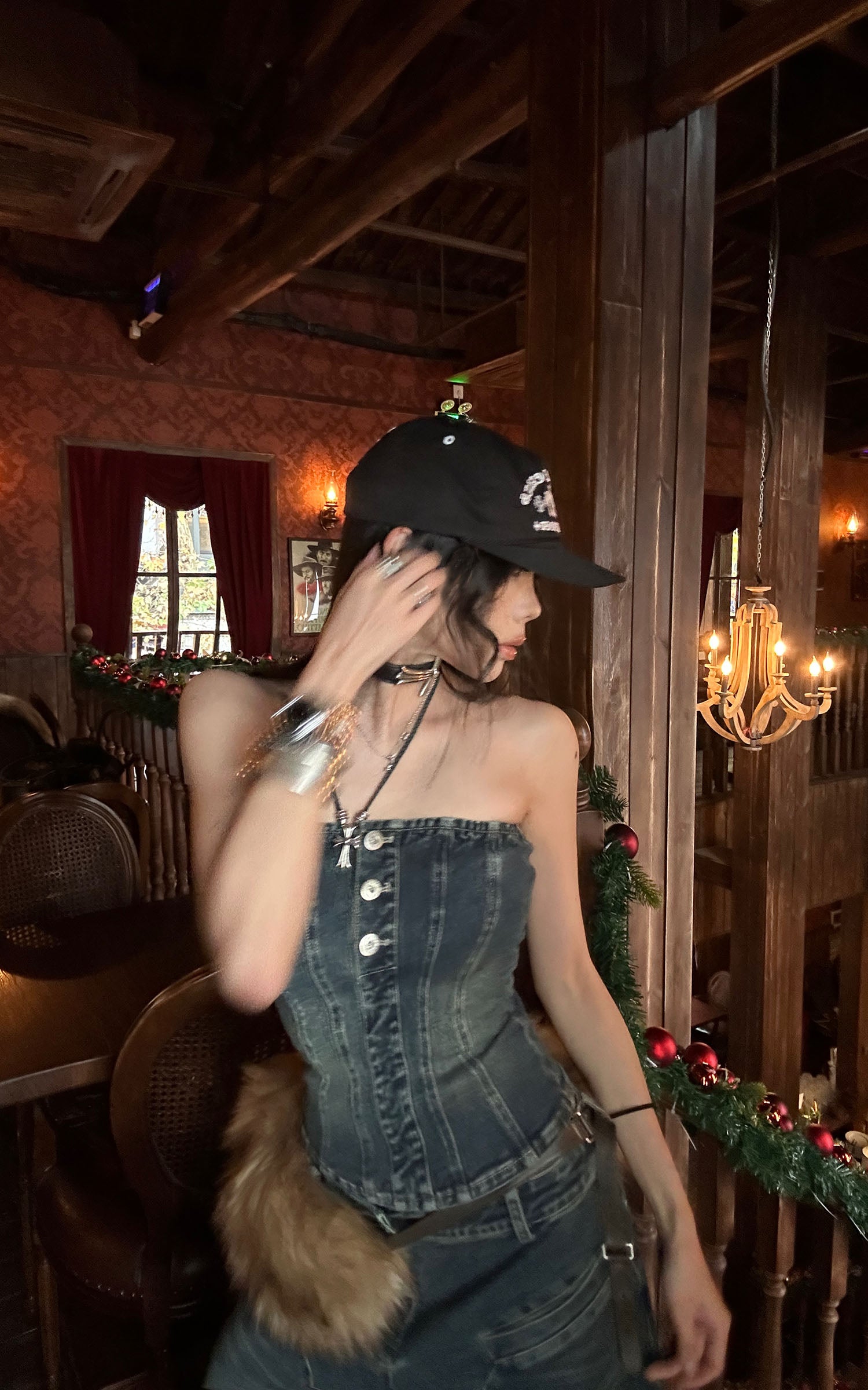 WARDEN EDGE 스컬프티드 와이드 레그 데님 팬츠