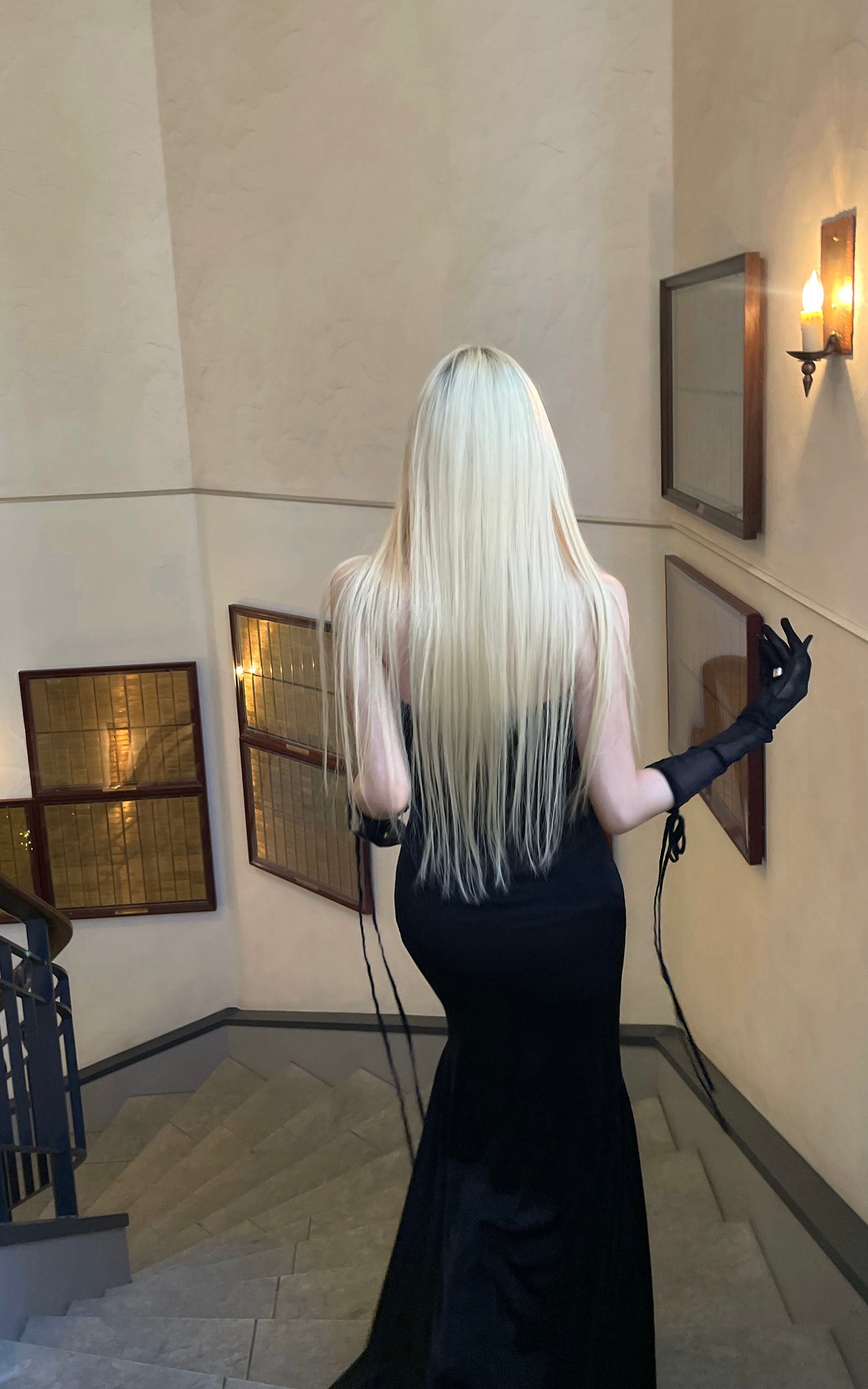 Rase le sol 디컨스트럭티드 케이프 재킷 &amp; 컨투어 피쉬테일 맥시 드레스 세트