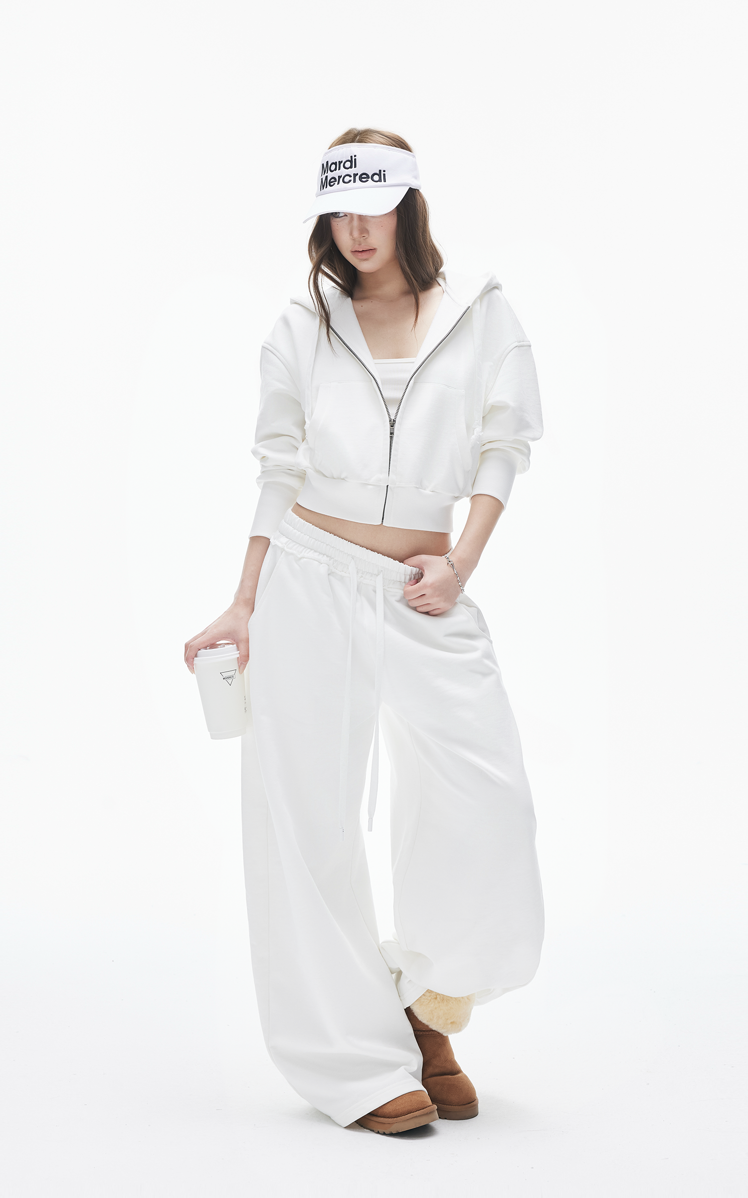 IAMXIAA 크롭 집업 후디 &amp; 릴렉스 스웨트팬츠 세트