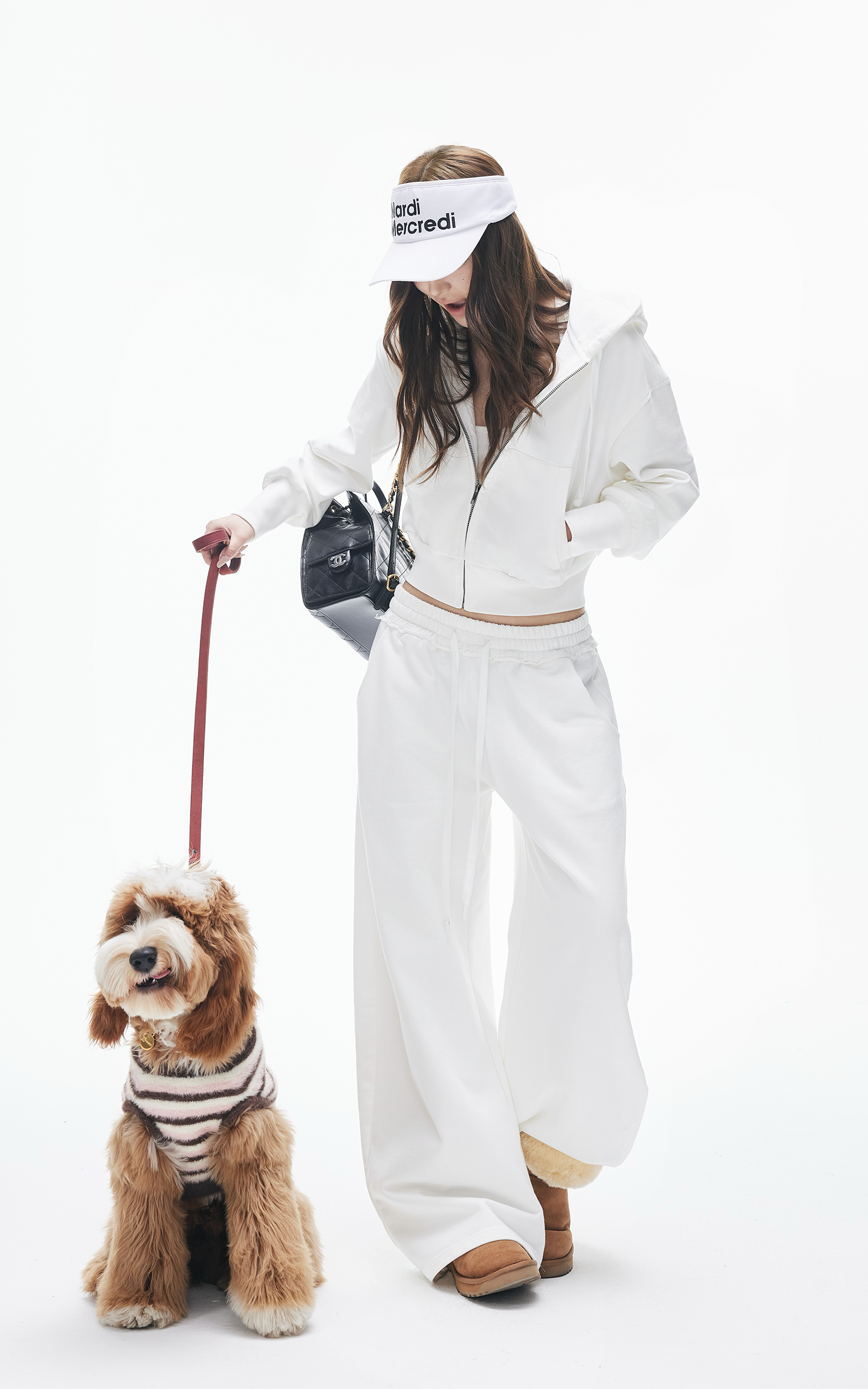 IAMXIAA 크롭 집업 후디 &amp; 릴렉스 스웨트팬츠 세트