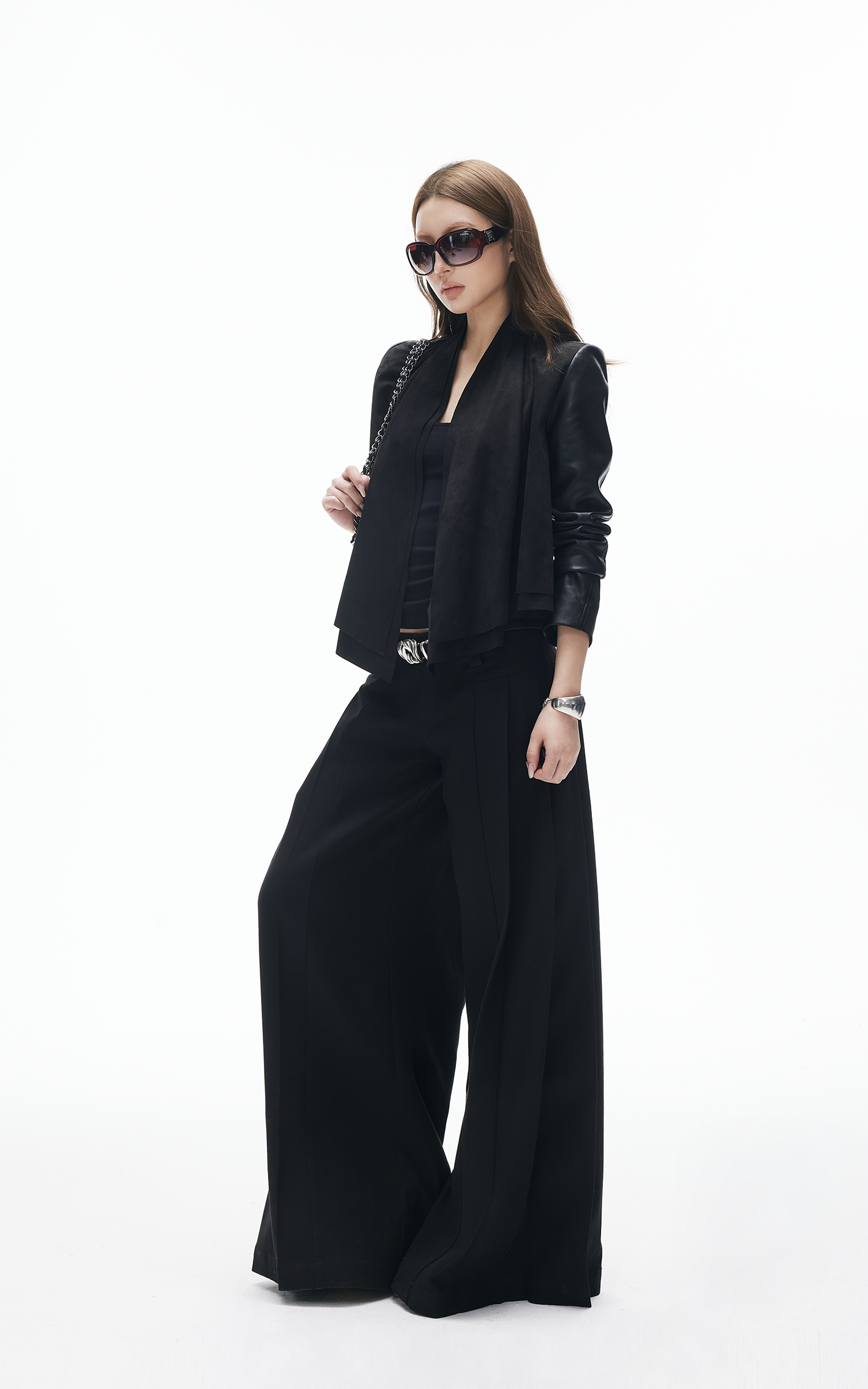 IAMXIAA Veste trench courte à panneaux drapés avec manches en cuir
