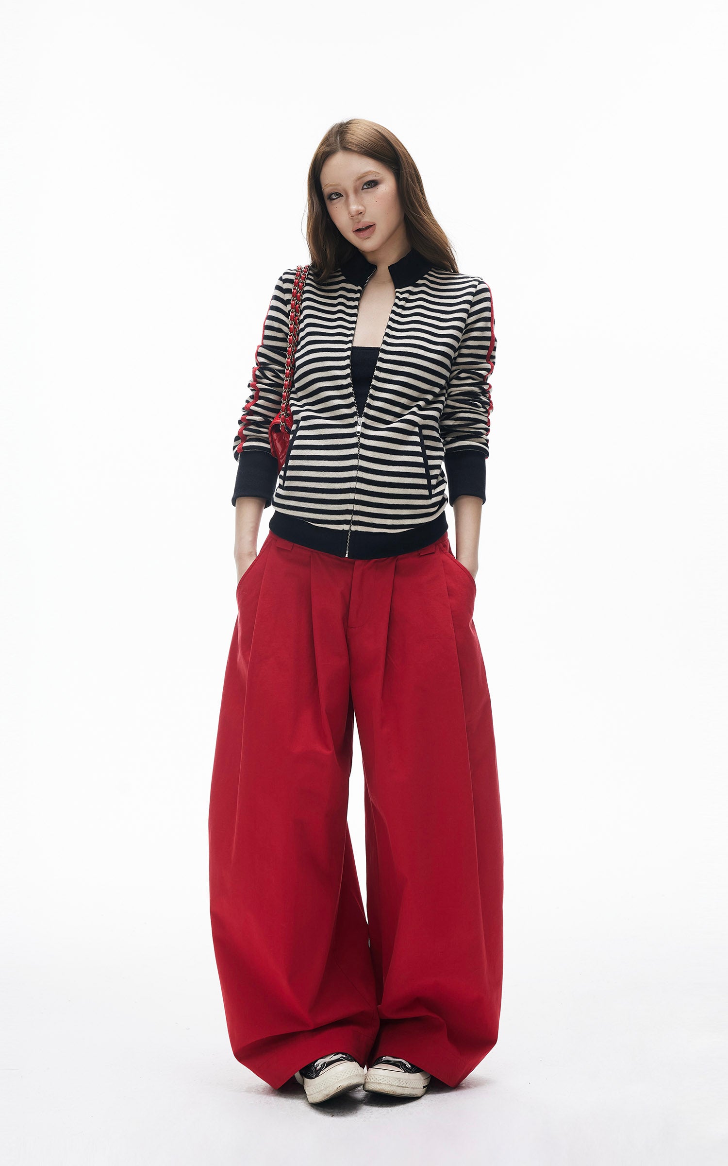 IAMXIAA 스트라이프 집업 크롭 자켓