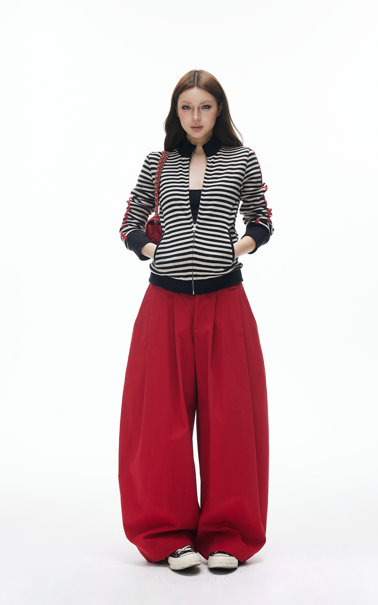 IAMXIAA 스트라이프 집업 크롭 자켓