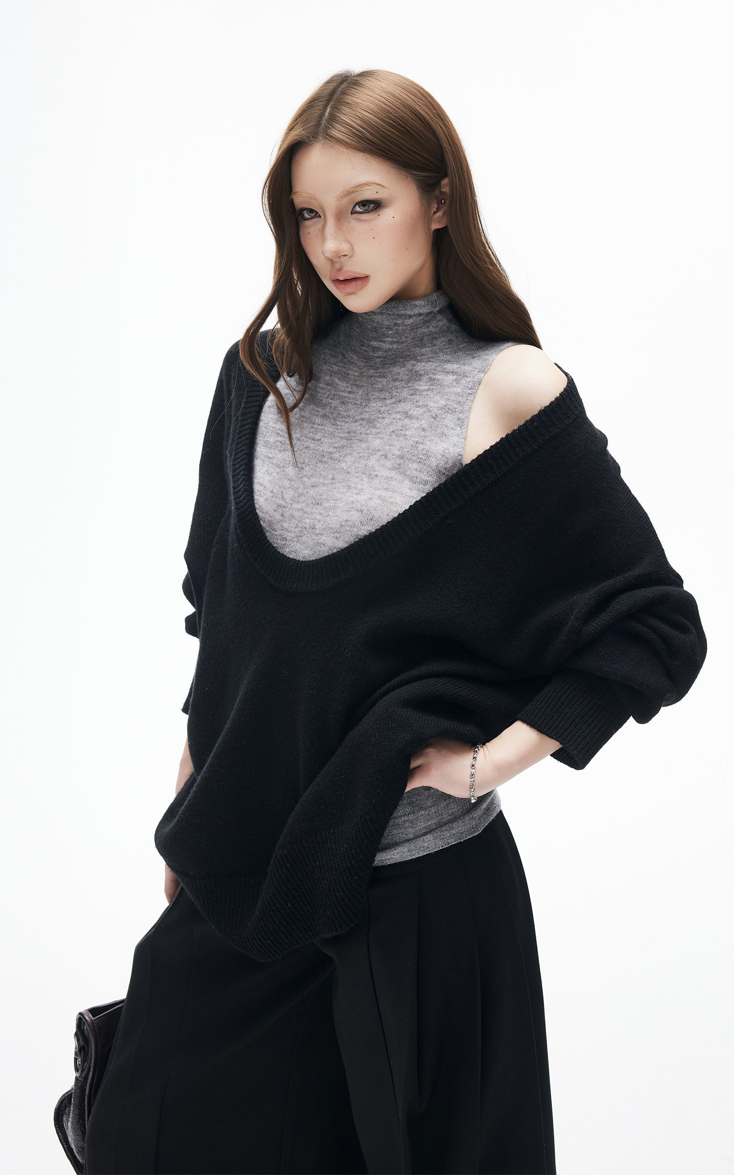 IAMXIAA フィッテッドモックネックニットタンク