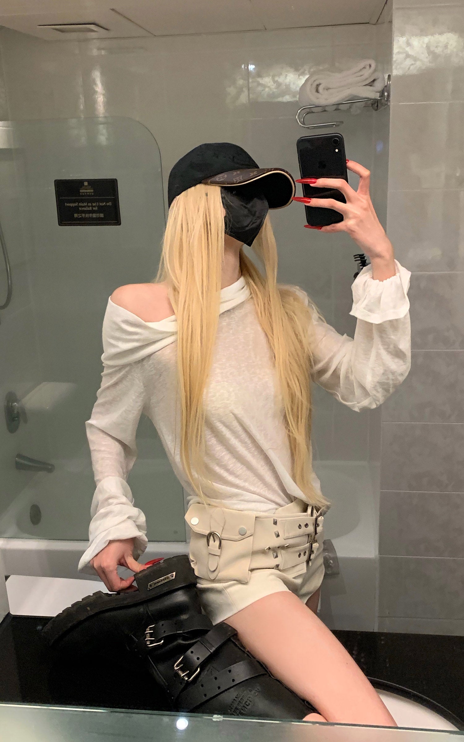 Rase le sol 스터드 더블 버클 허리 랩 반바지 세트