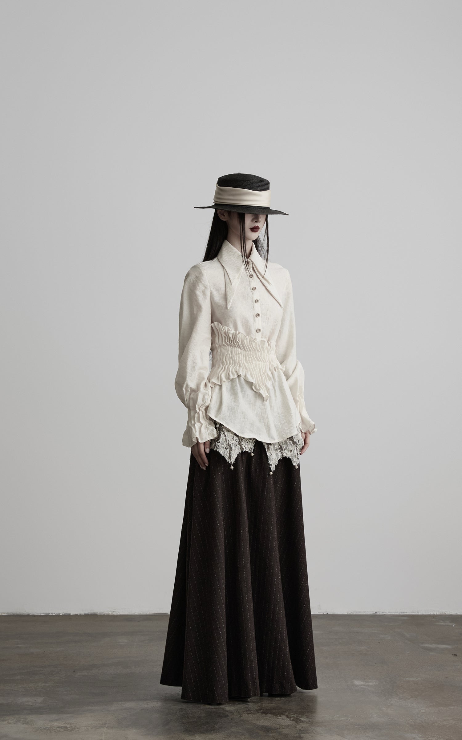 DOINDULGE Pointed-Collar Ruched Waist Structured Shirt