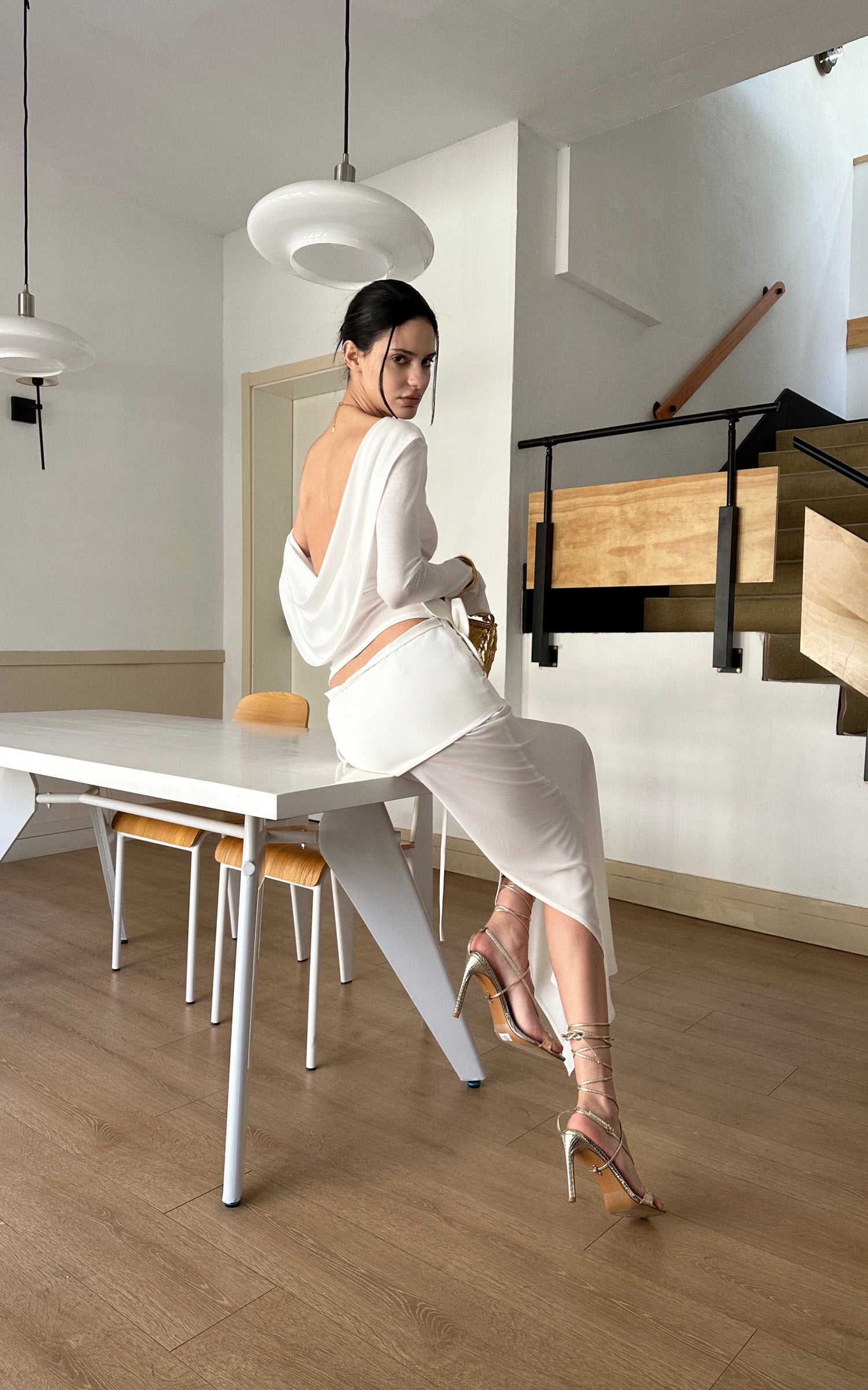 0122stepll Draped Open Back Long Sleeve Top