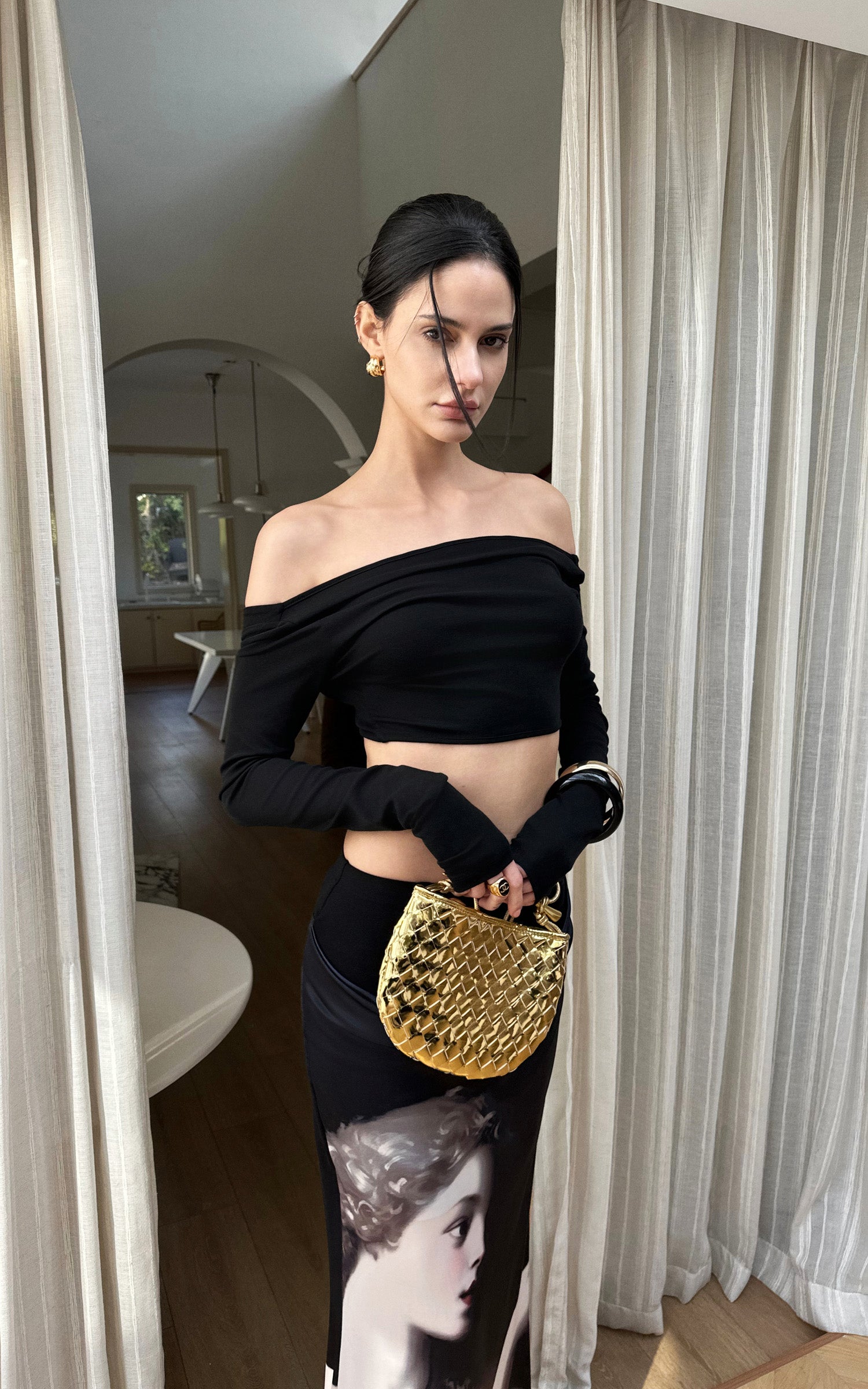 0122stepll Twisted Back Off-Shoulder Long Sleeve Crop Top