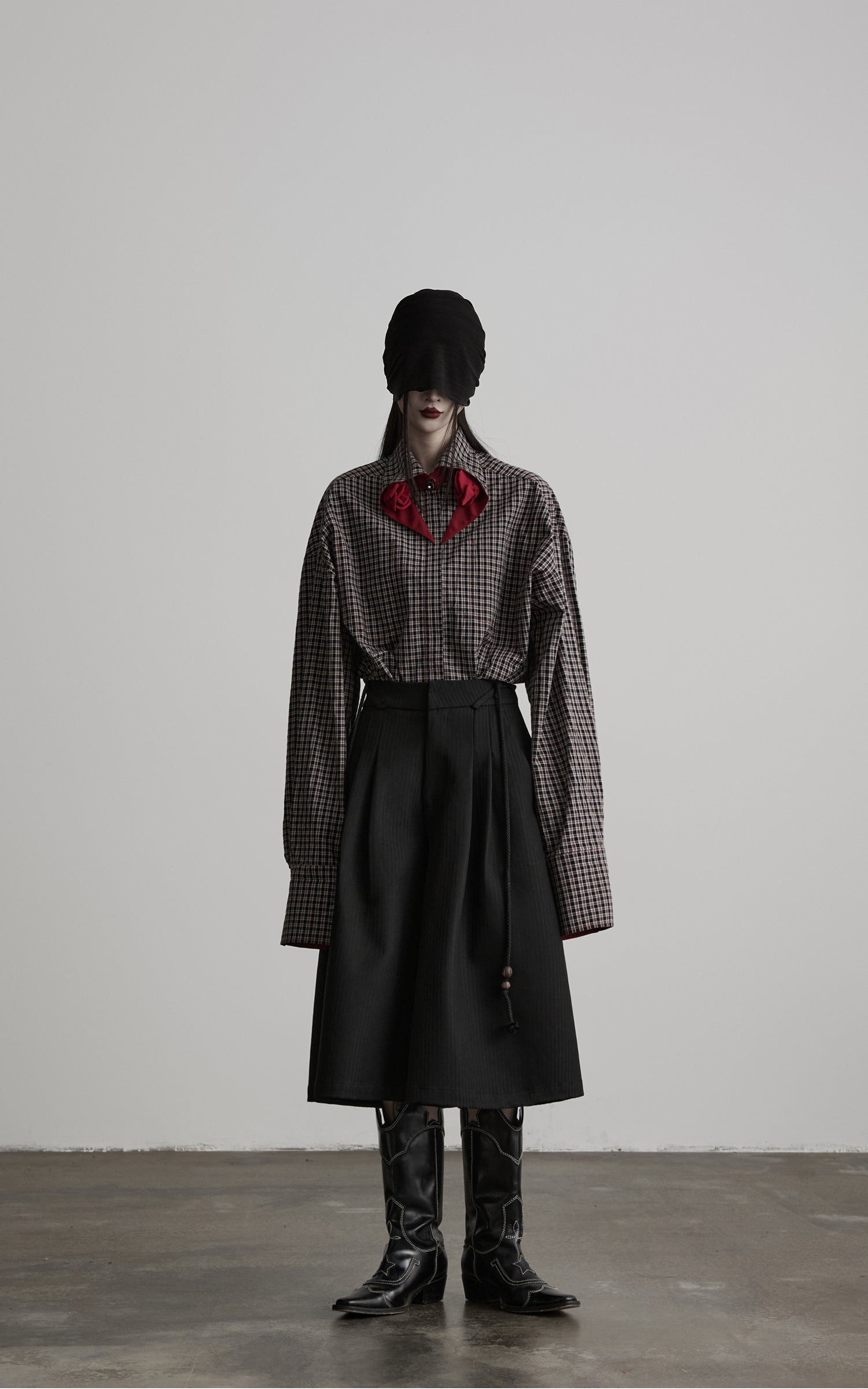 DOINDULGE Checked Rose Detail Loose Shirt